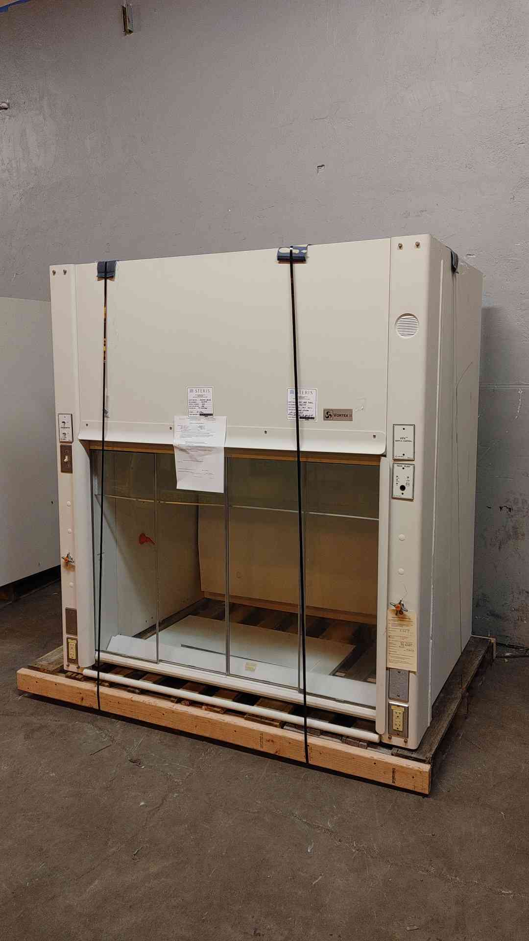 5' Triatek FlowSafe Stable Vortex II Chemical Fume Hood