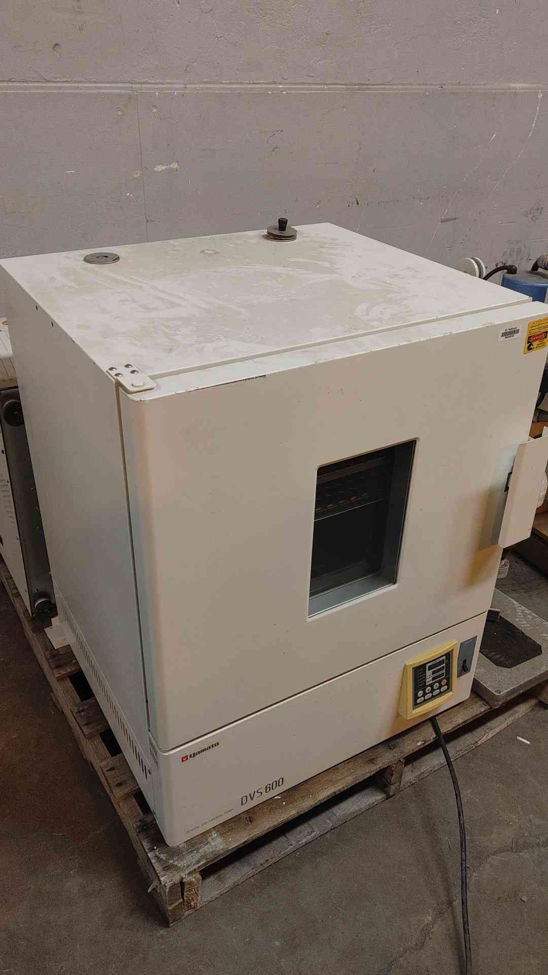 Yamato DVS 600 Gravity Convection Oven 115V 50/60 Hz 13.5 Amp (109244)