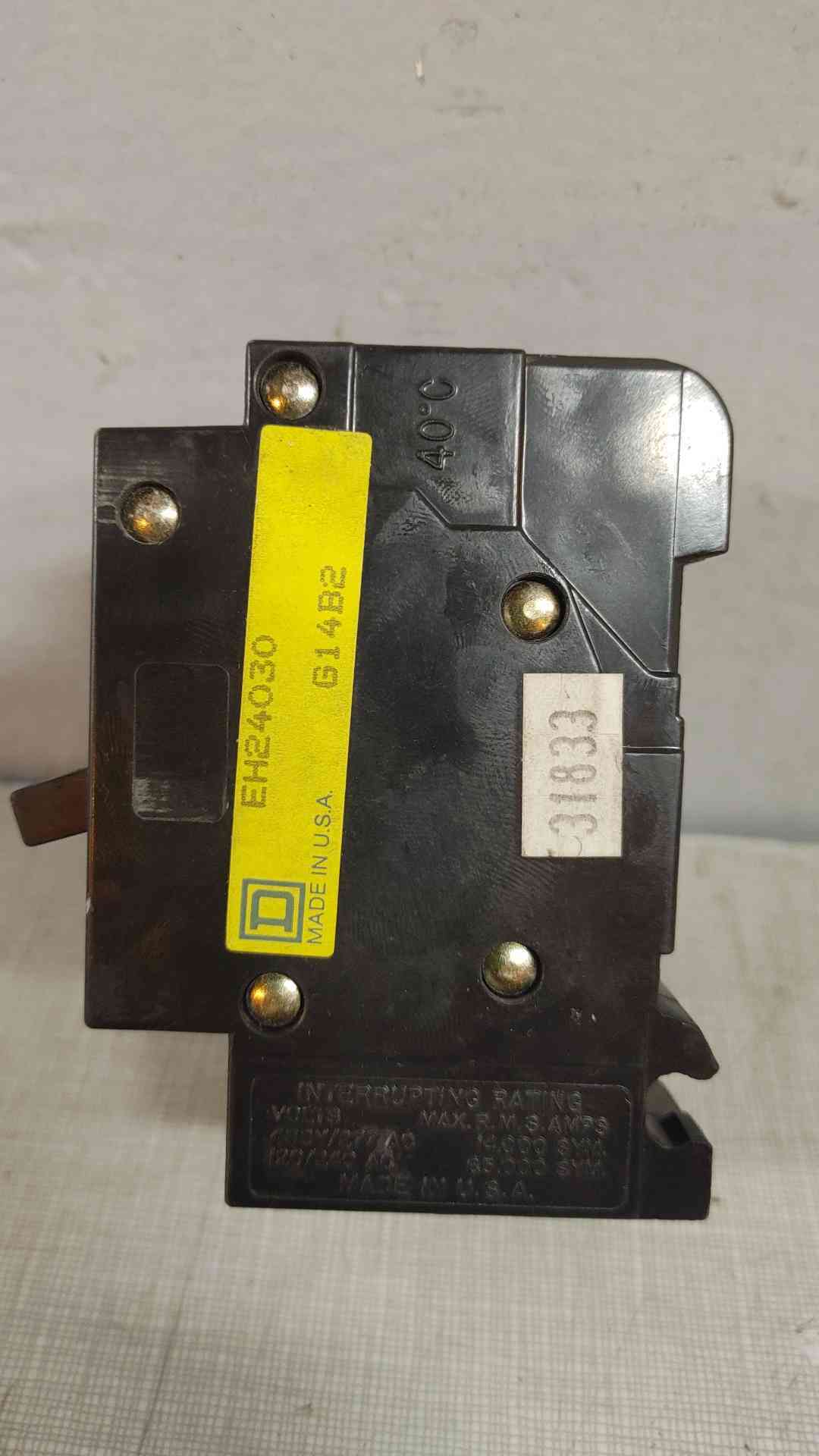 Square D EH24030 30 Amp 2 Pole Circuit Breaker *Pickup Only*