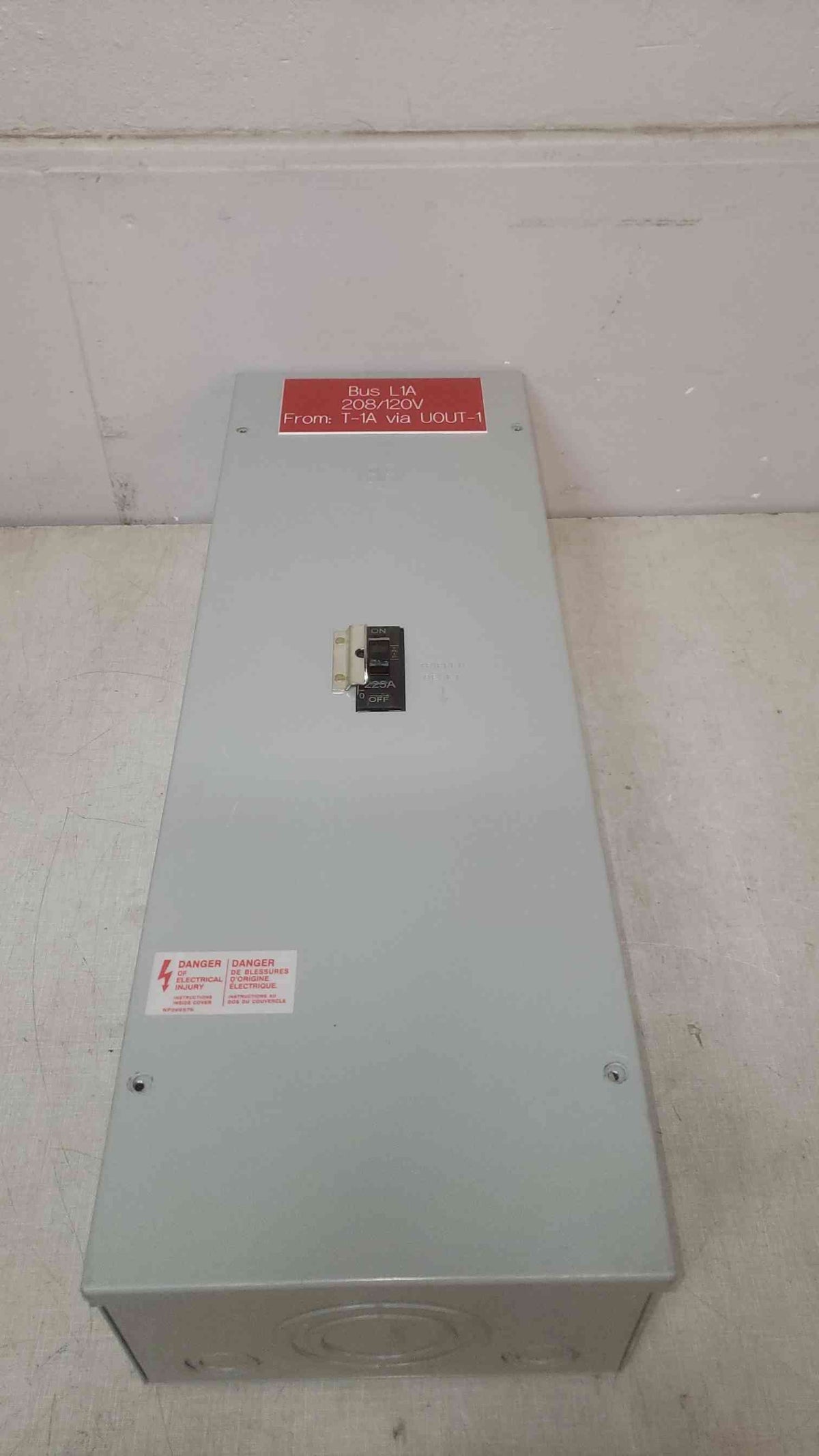 GE Circuit Breaker Enclosure 225A Max 240VAC Max TQD225S (SKU: 109672)
