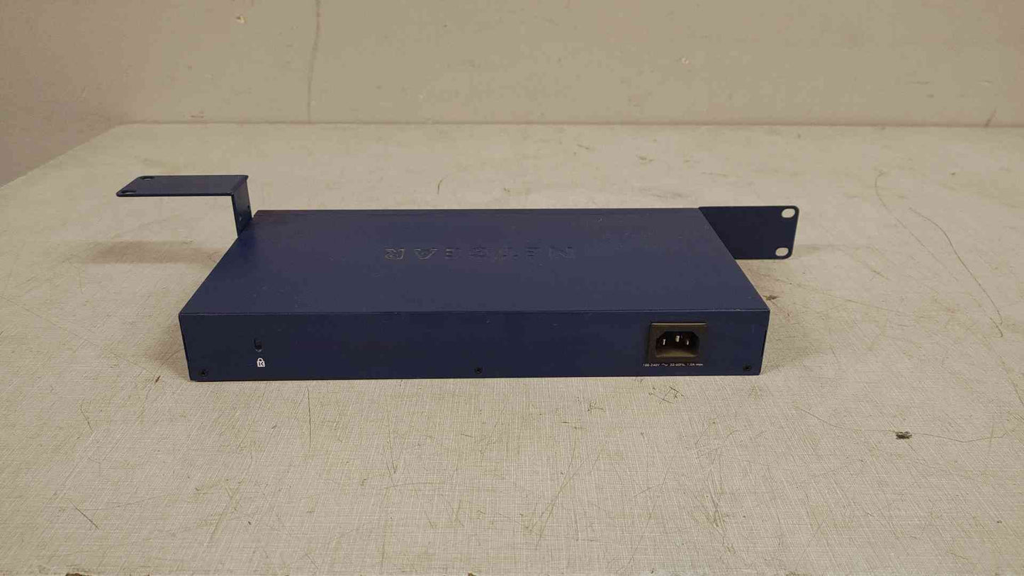 NETGEAR ProSafe 16 Port Gigabit Switch JGS516 v2 (SKU: 110018)