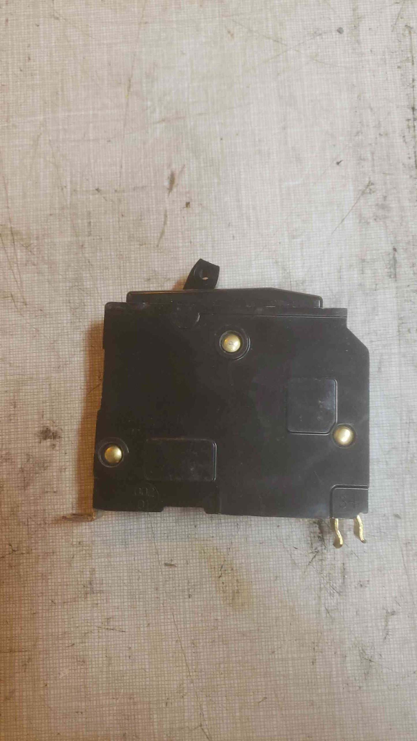 Square D 15A 1 Pole Breaker (SKU: 110129)