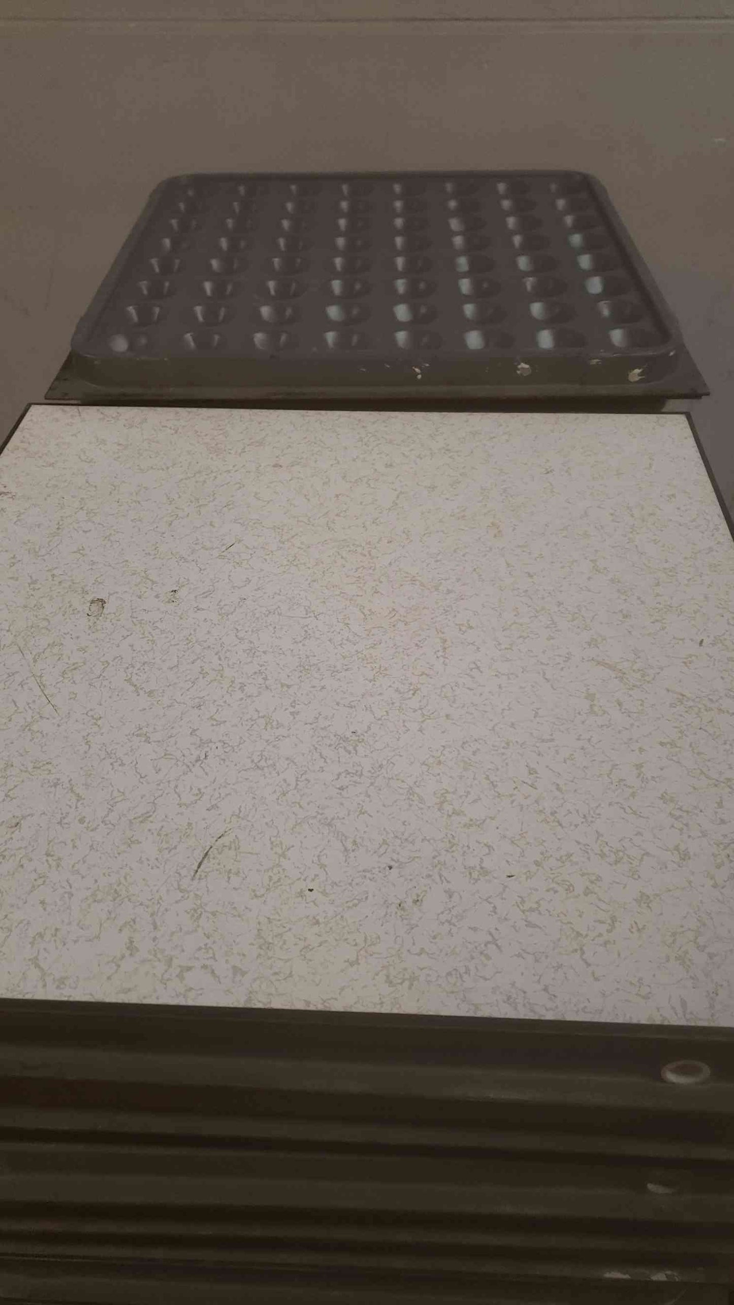 Raised Access Floor Tile 24"×24" Concrete Fill Gray Starlight HPL (SKU: 110377)