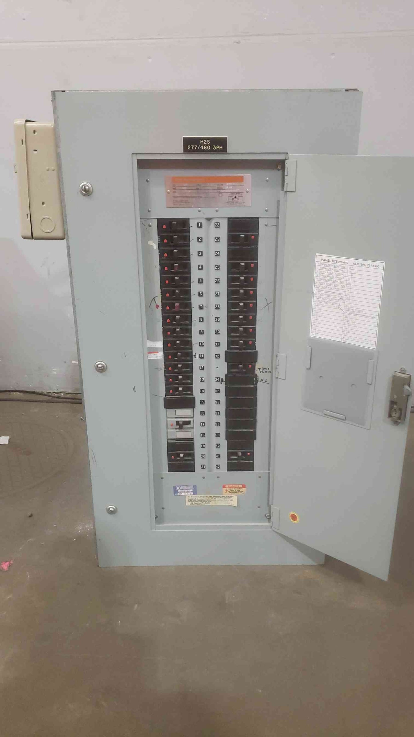 I-T-E 225A Series 7 480Y/277V 4W CDP Panelboard(SKU: 110589)