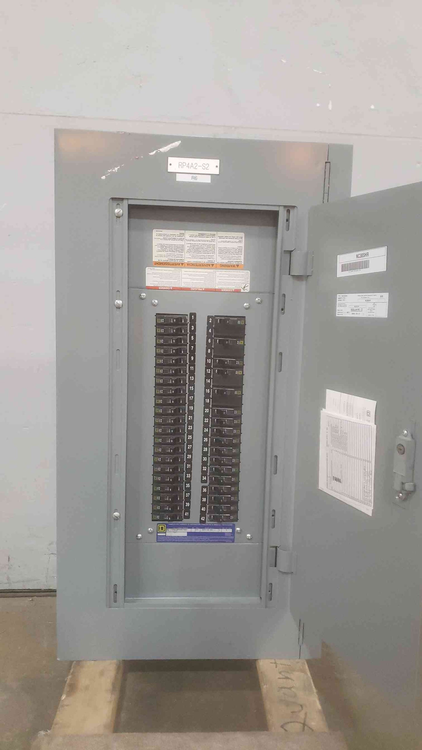 SQUARE D 225A 208Y/120VAC 3PH 4W PANELBOARD NQ (SKU: 110627)