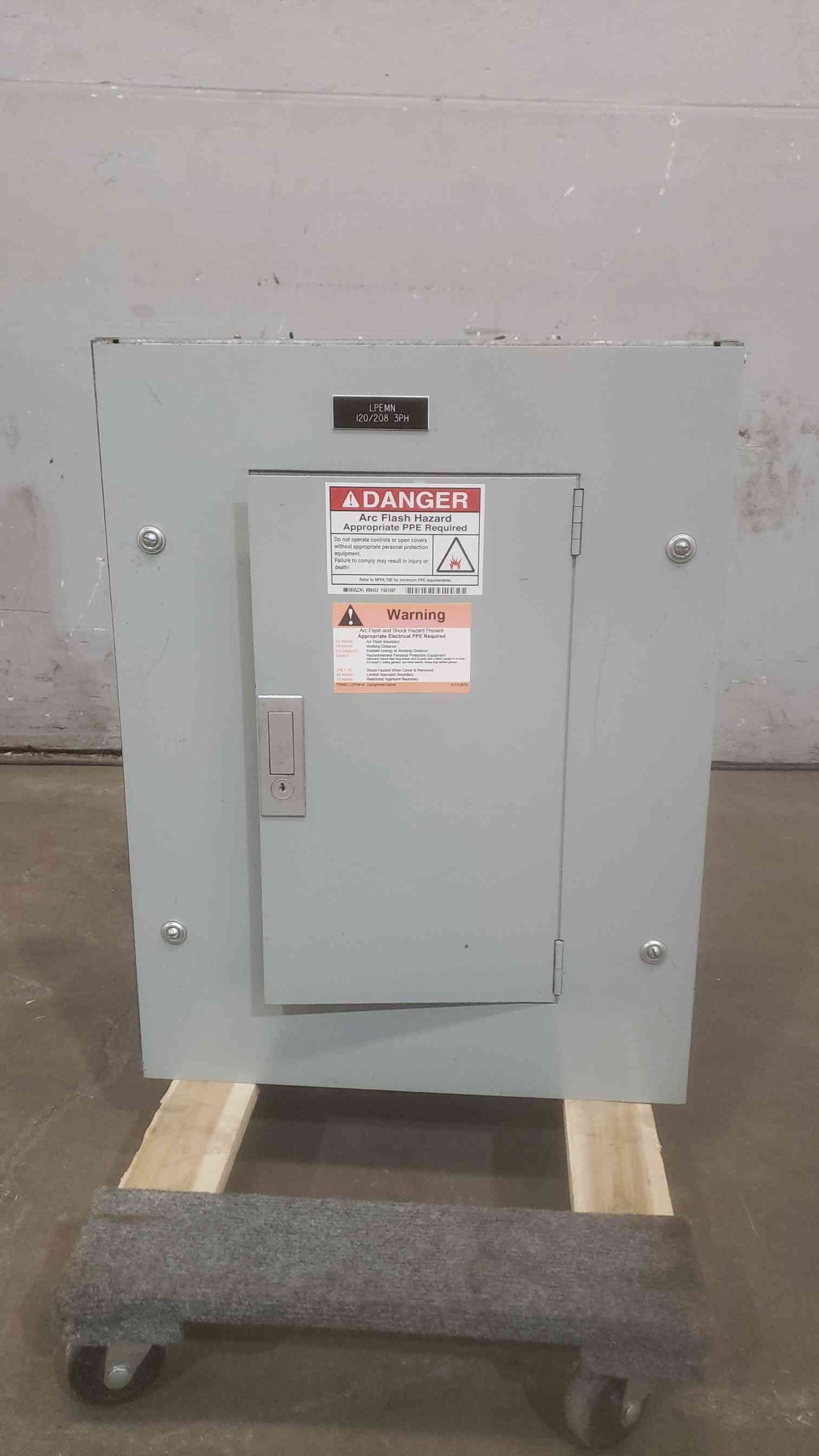 I-T-E 60A 208Y/120V 3PH 4W Panelboard(SKU: 110663)