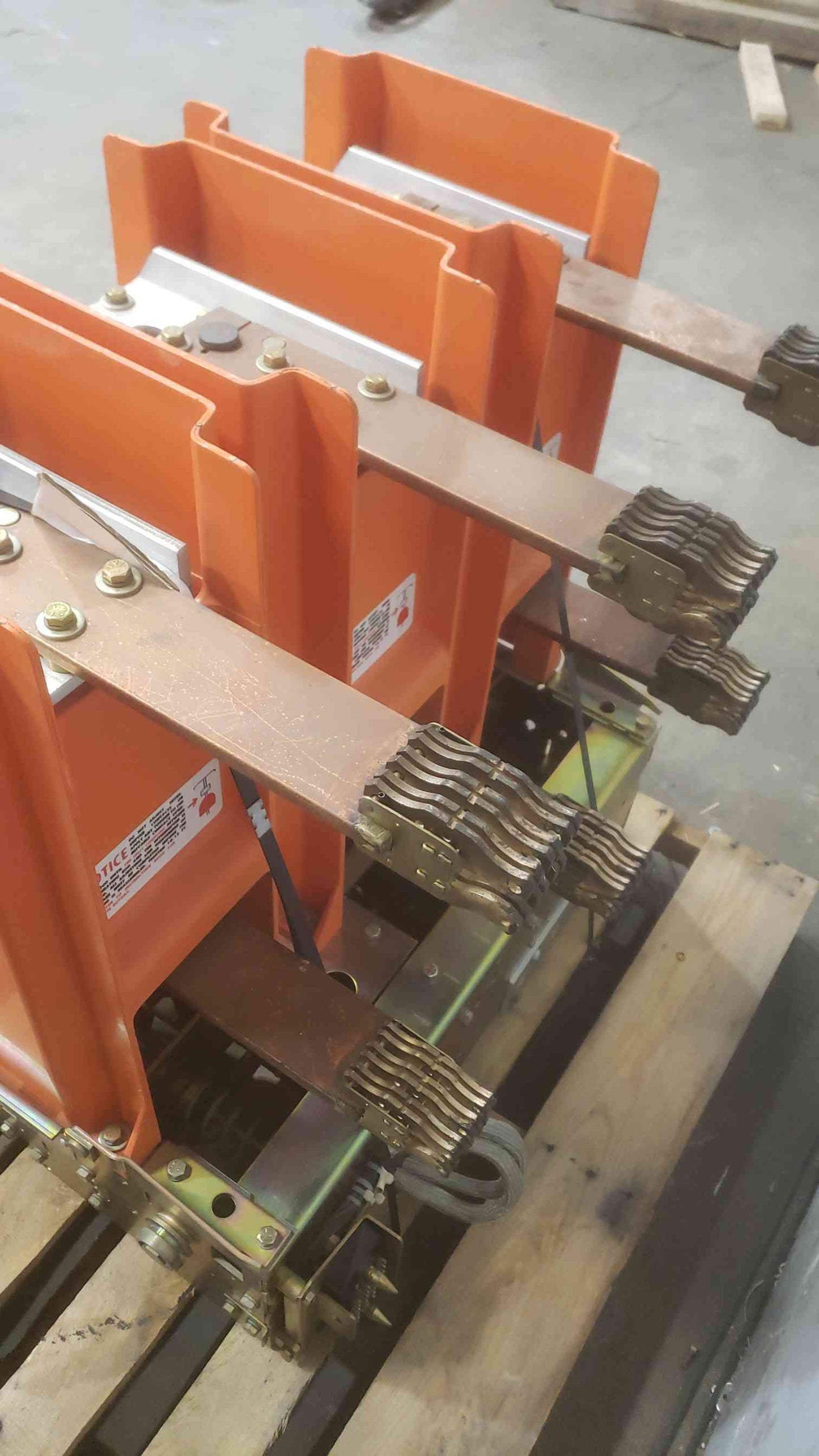 15KV GE 1200A 60Hz Power VAC Circuit Breaker w/o Front Cover VB1 13.8-500-2 (SKU: 111015)