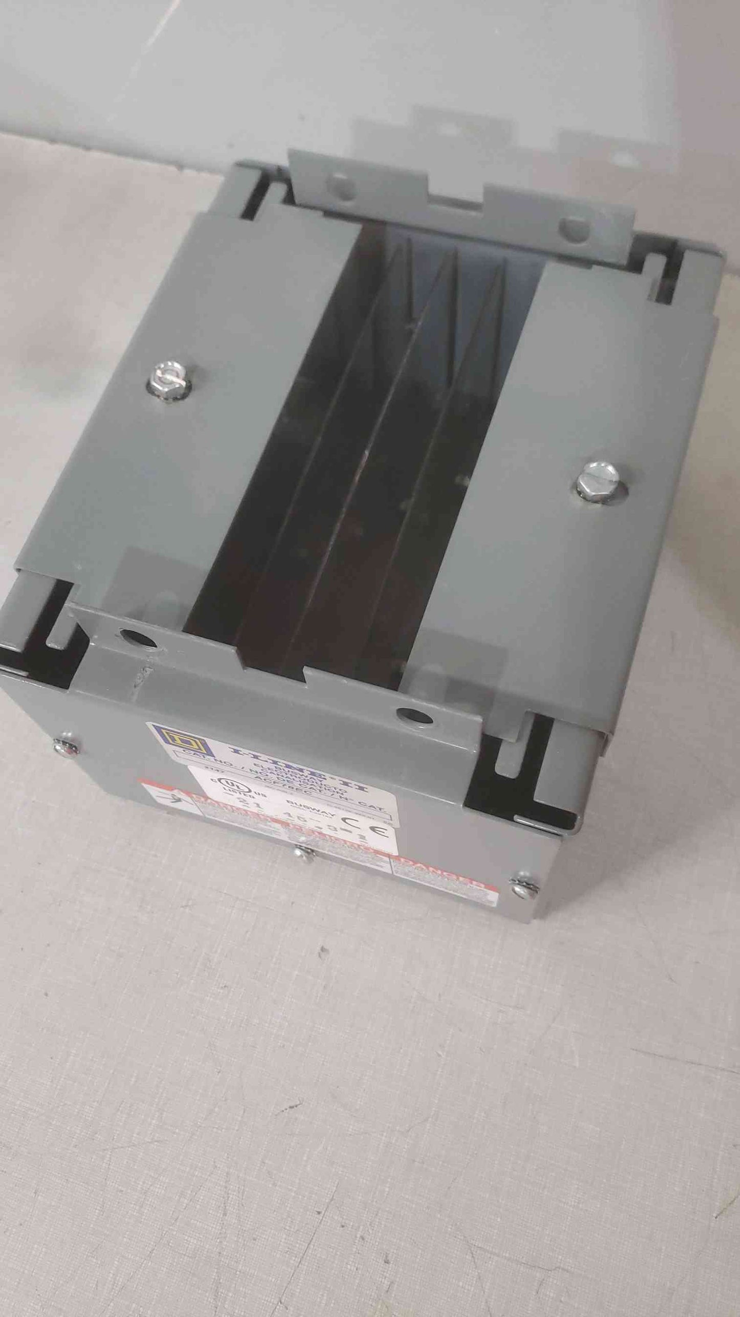 SQUARE D 'I-LINE II' BUSWAY ACF78EC(SKU: 111226)