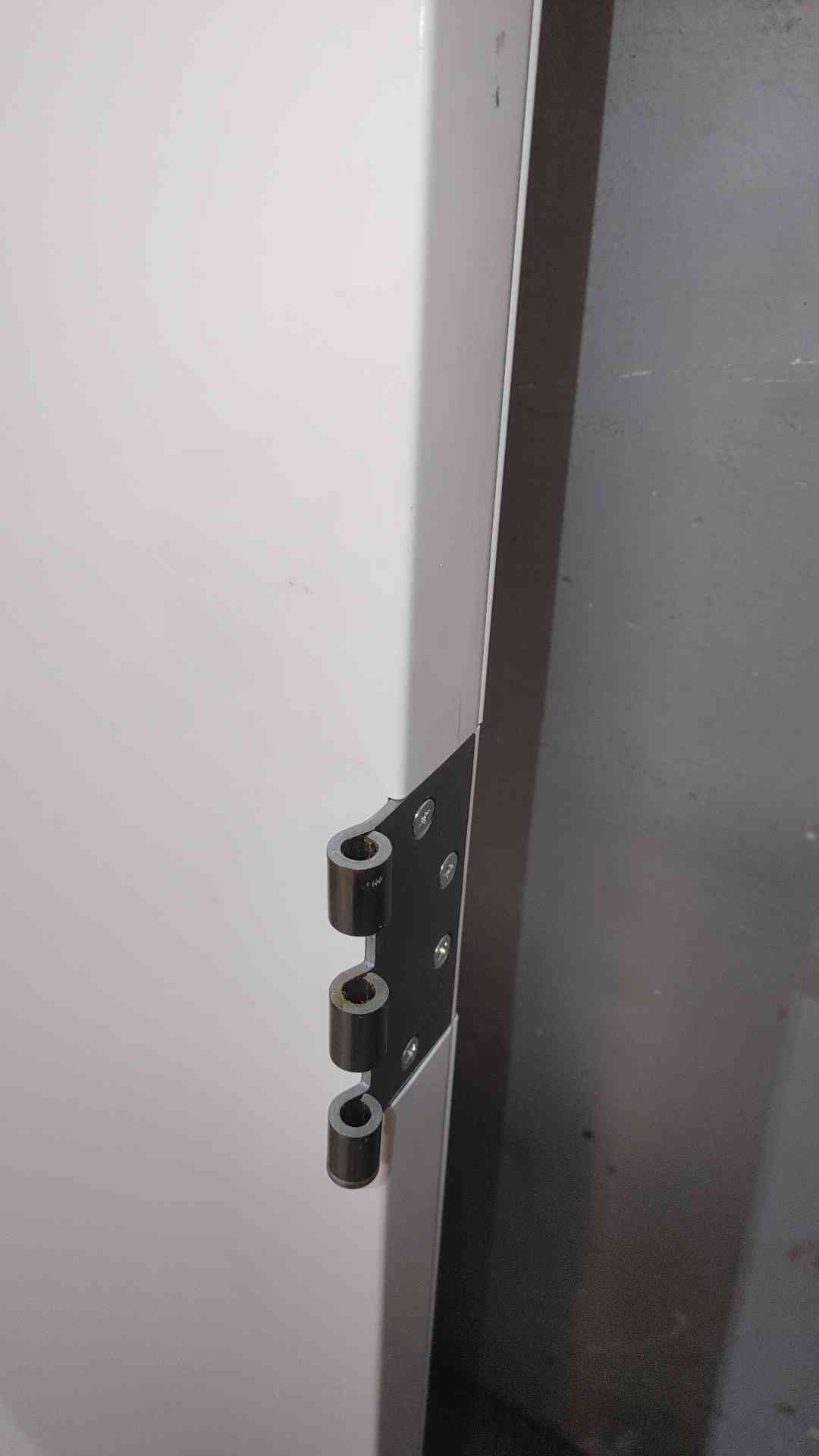 NEW Starrco 20ga White Steel Left/Right Matching Doors (SKU: 111284)