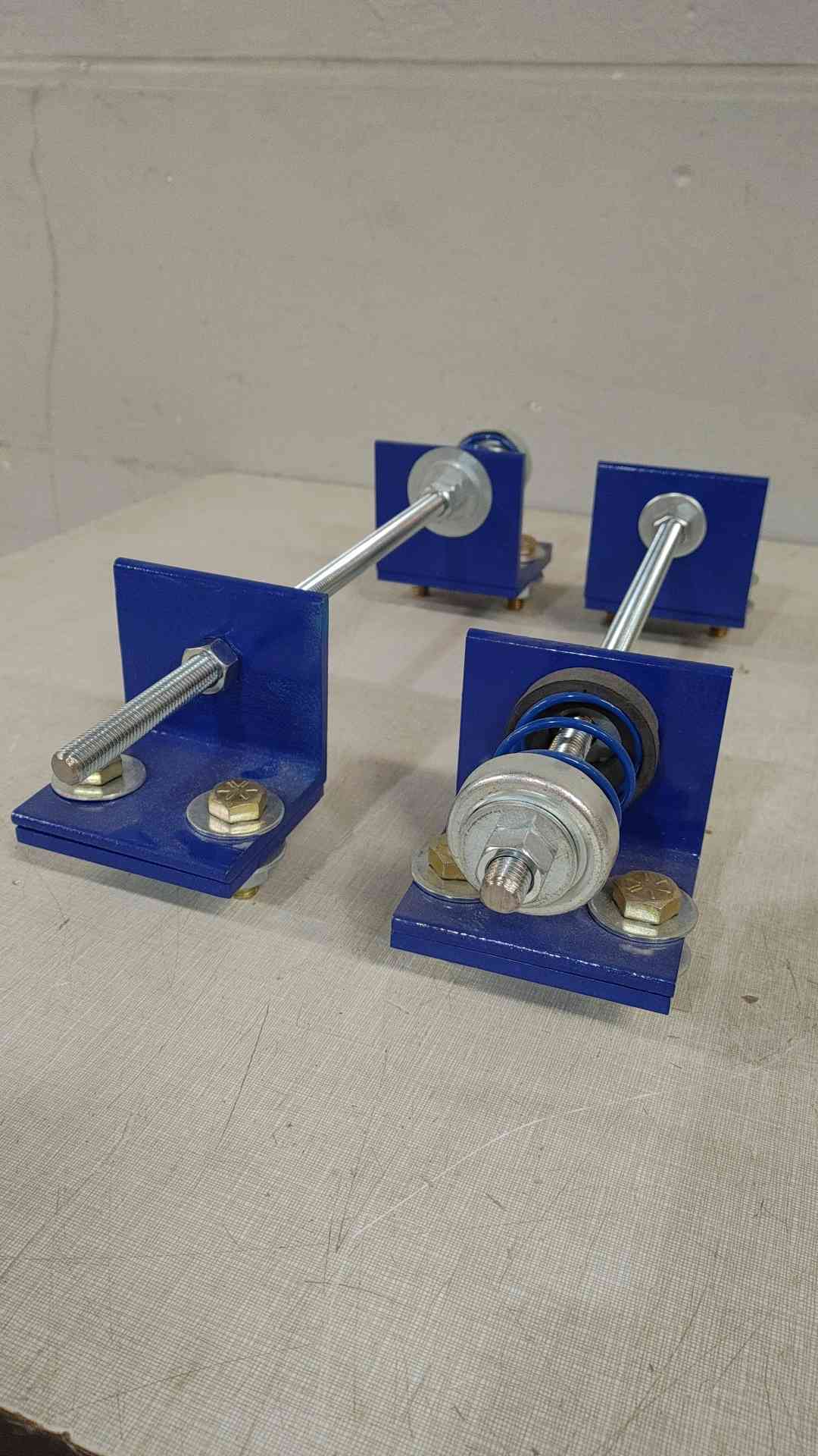 New Thrust Restraint HSR 1-35 (Pair) (SKU: 111535)