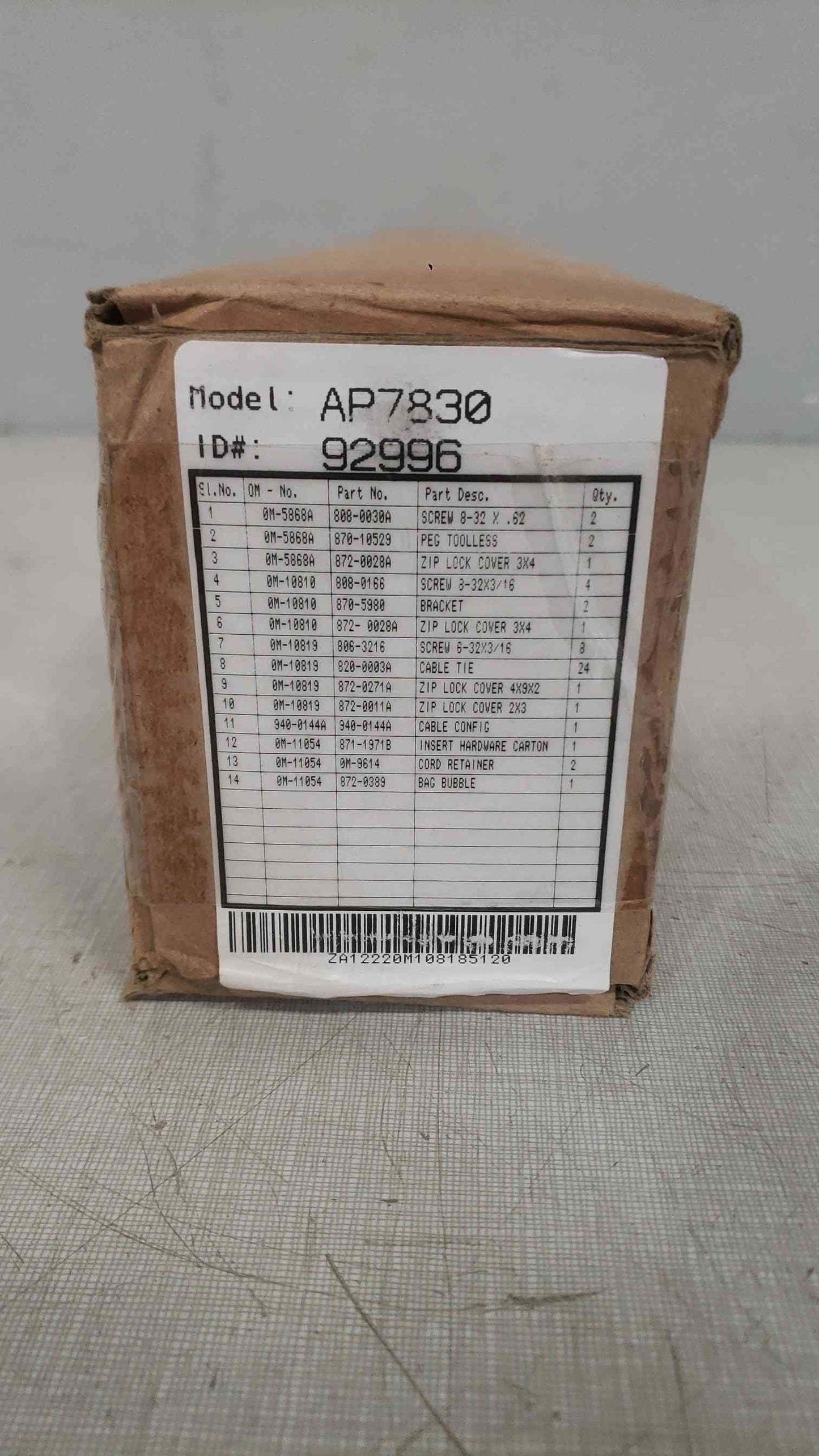 NEW APC PDU Strip AP7830 (SKU: 111669)
