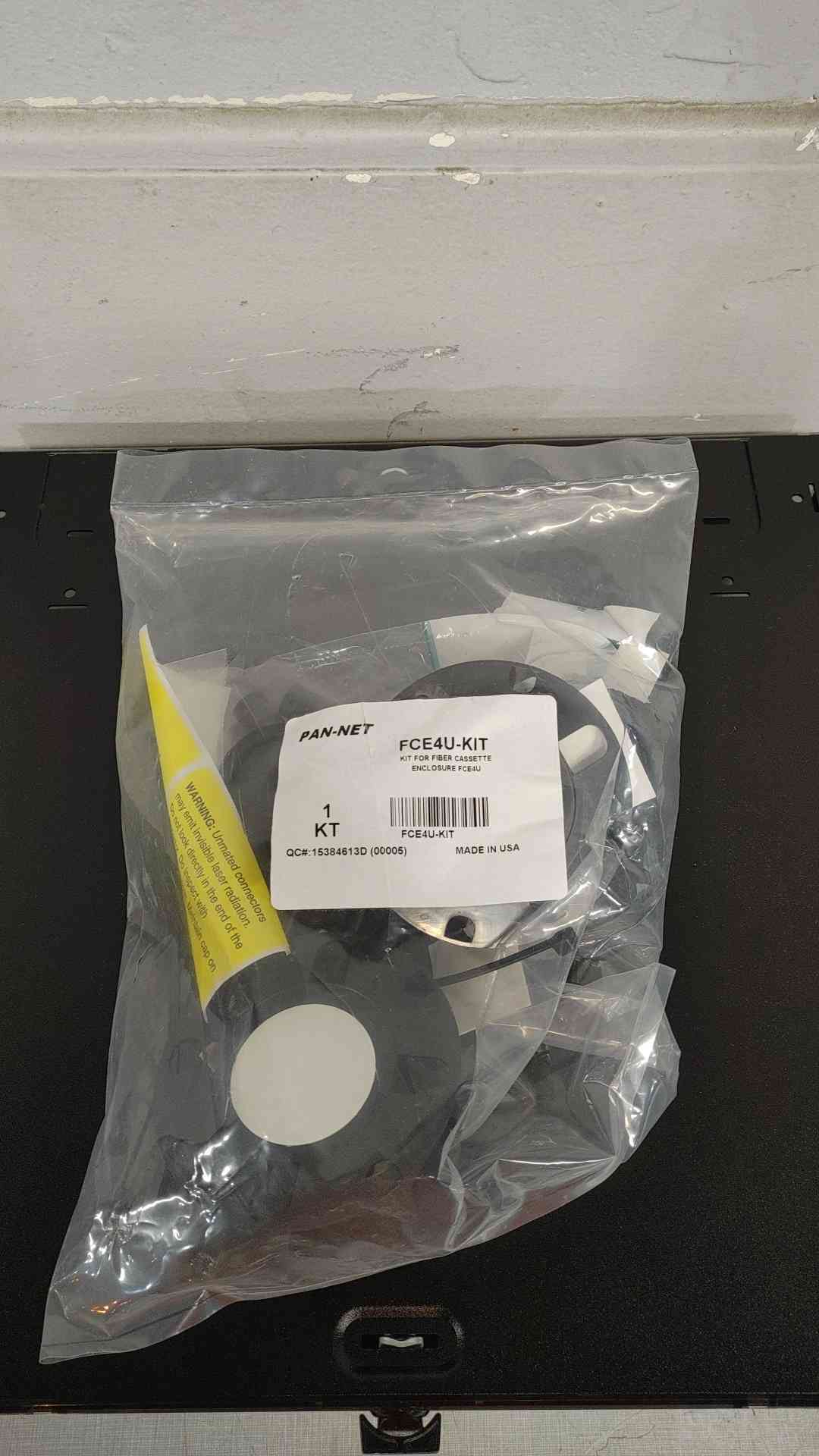 Panduit FCE4U - Rack Mount Fiber Enclosure 4 RU(SKU: 111743)