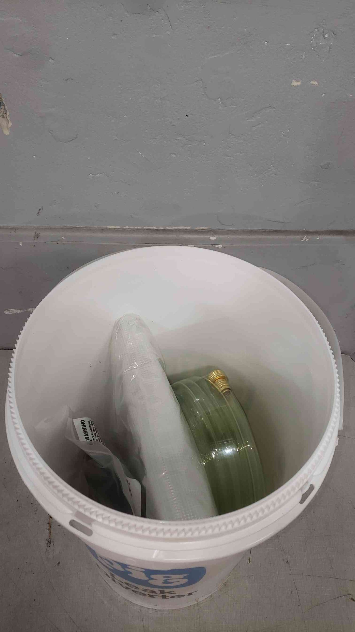 NEW Pig Leak Diverter Kit (SKU: 111887)
