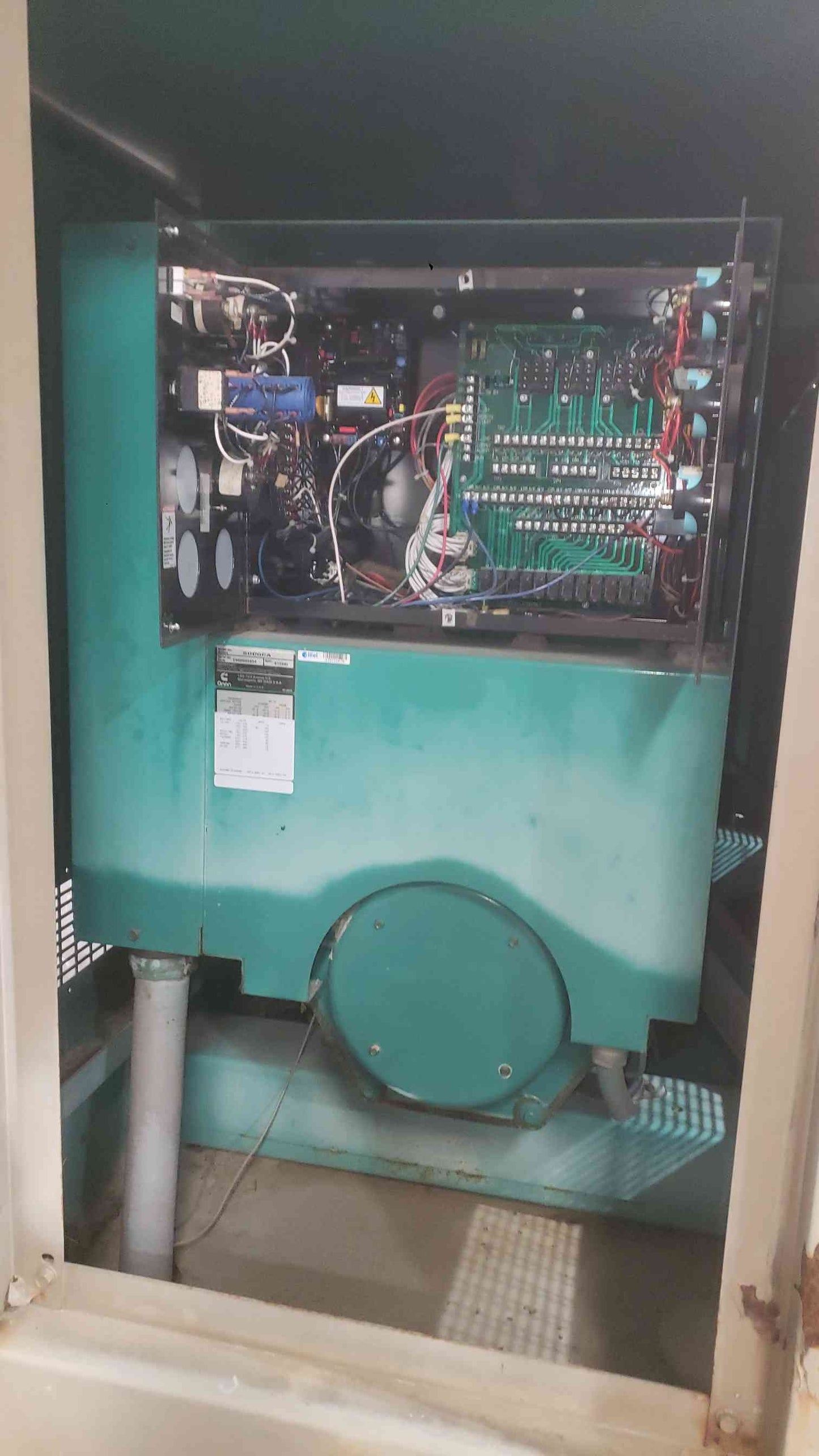 50KW Cummins 4BT 50DGCA 1&3PH Diesel 778 Hrs '96 (SKU: 112084)