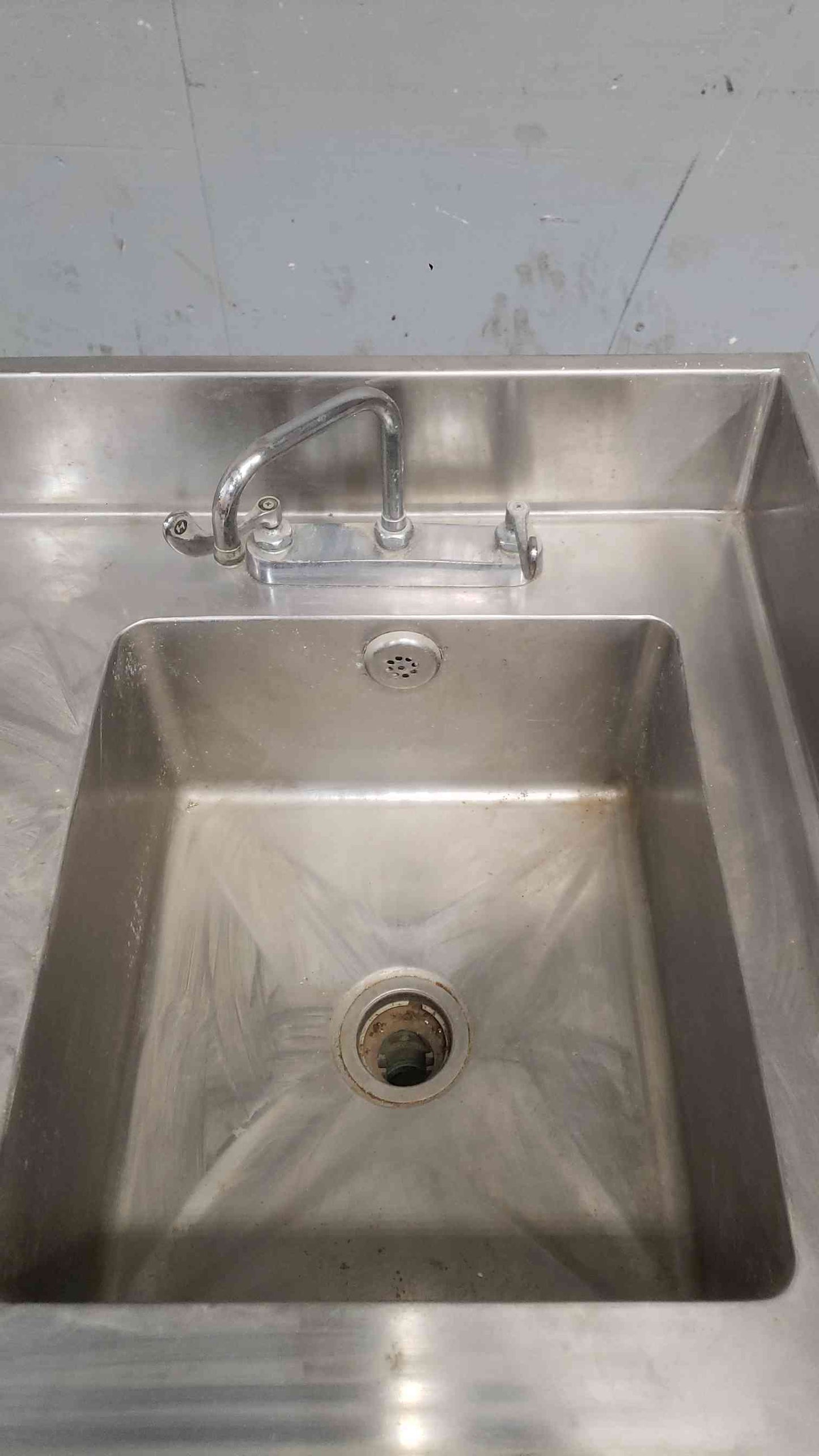 5' Stainless Steel Cabinet W/ Integrated Faucet (SKU: 112271)