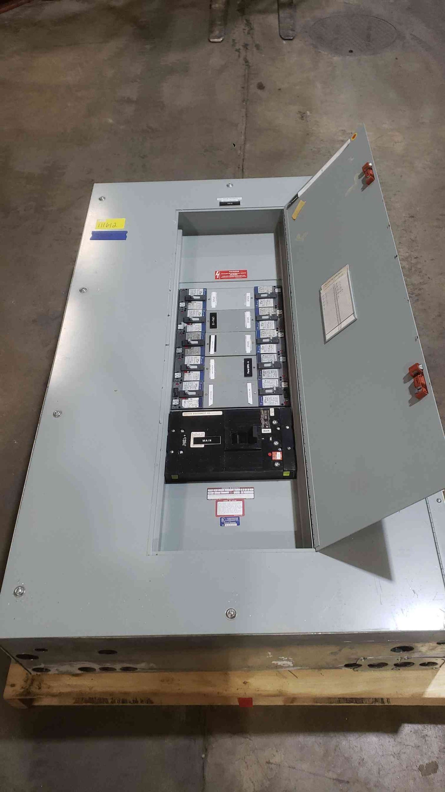 800A GE Switchboard 480v 3PH 10 Breakers & Main Panelboard (SKU: 111612)