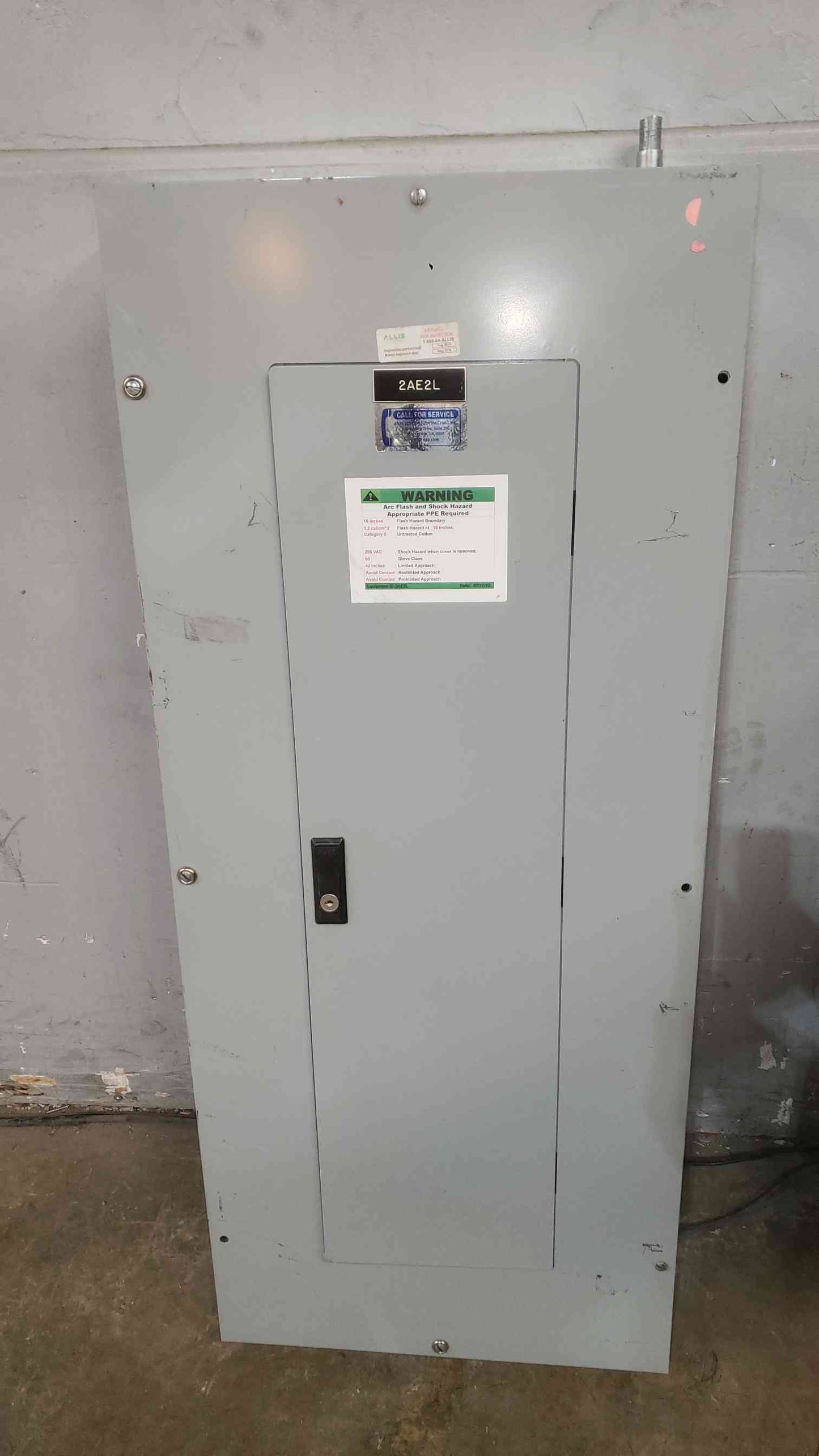 Cutler-Hammer PRL-1a 225A 120/208V 3PH Panelboard LOADED w/ 42 Bolt-On Breakers (SKU: 112518)