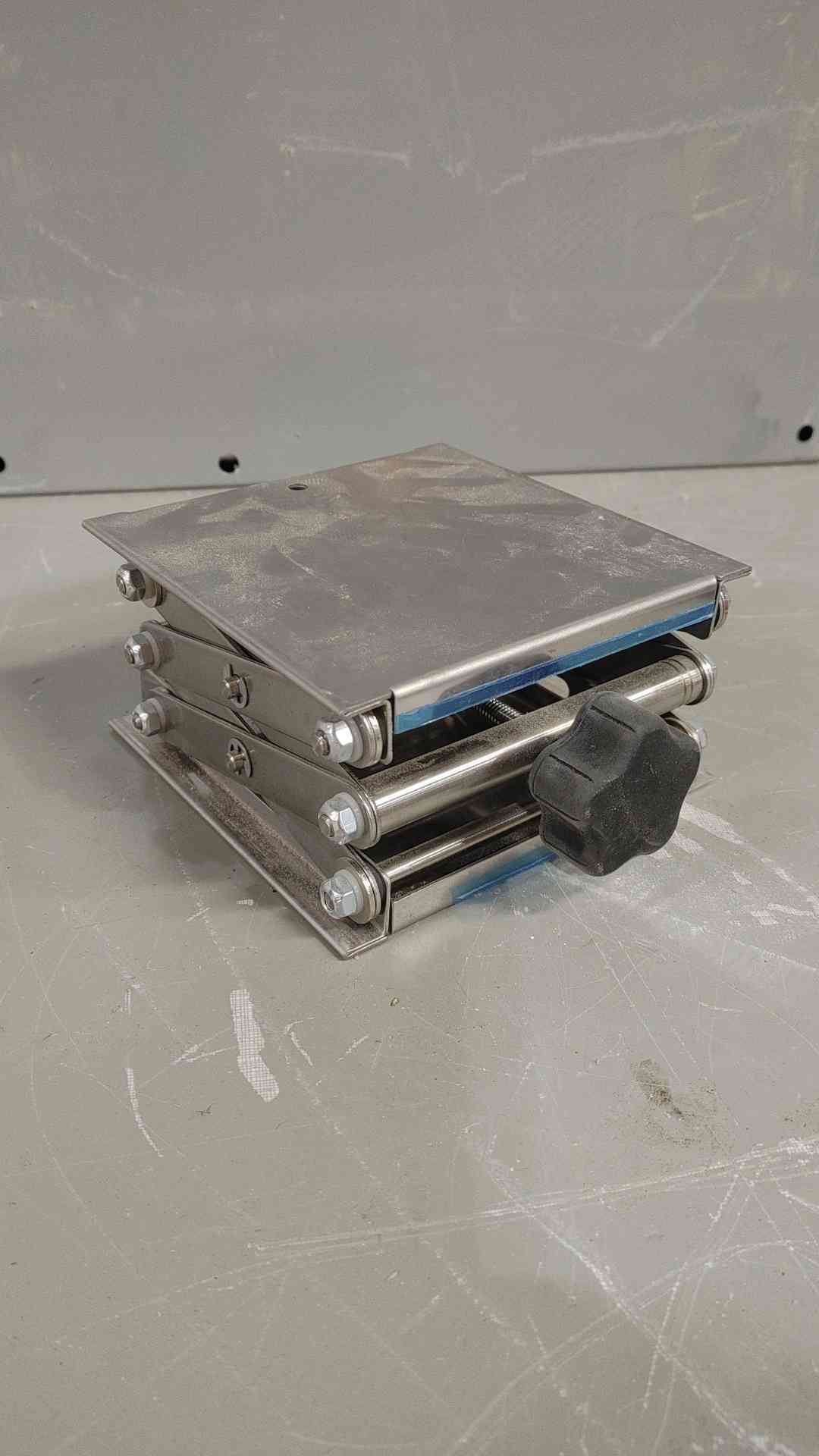 USA 6" Stainless Steel Laboratory Scissor Jack(SKU: 112582)