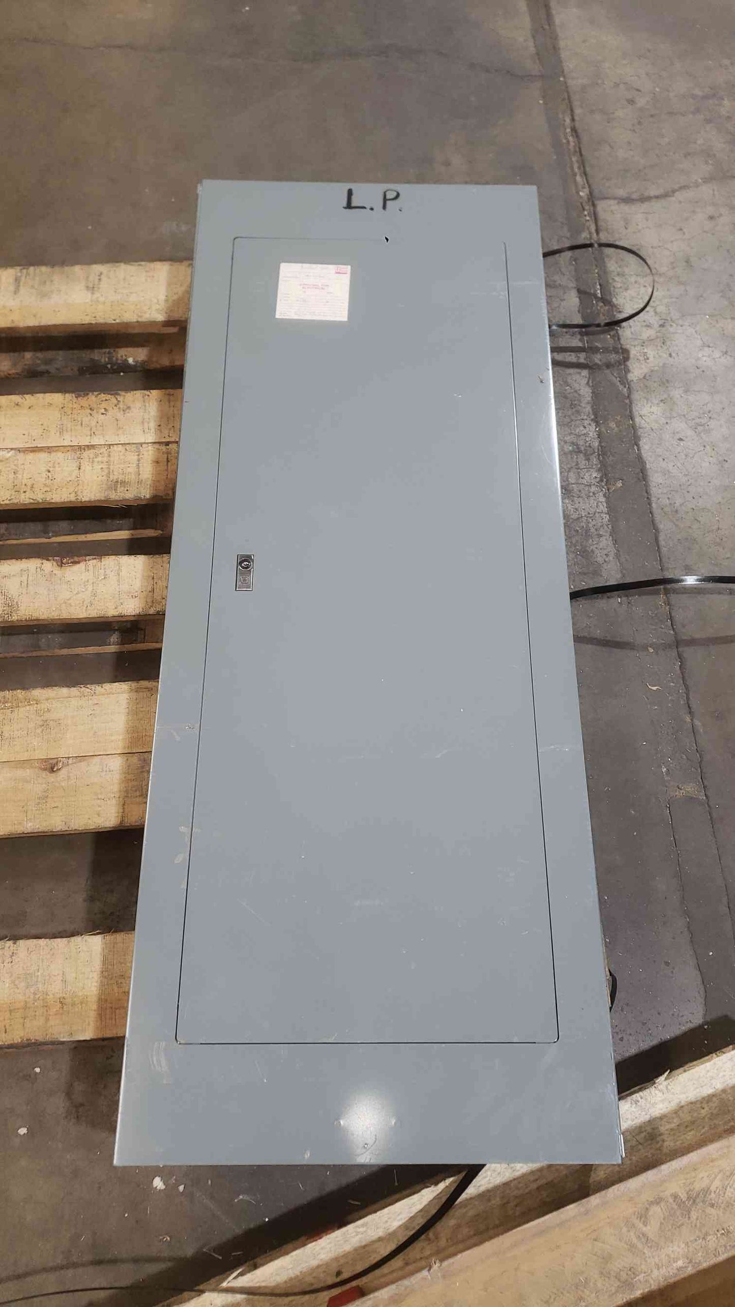 Square D 125A 120/208 3PH 4W Panelboard NQOB (SKU: 112660)