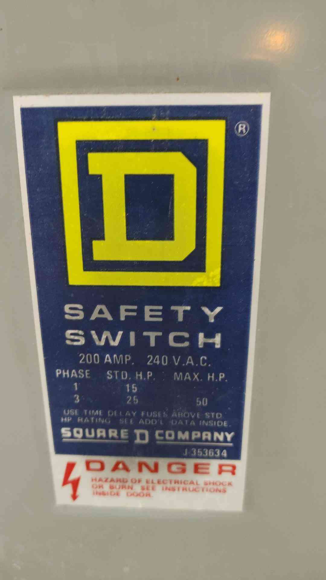Square D 200A 240V 1-3PH Safety Switch 324N(SKU: 112664)