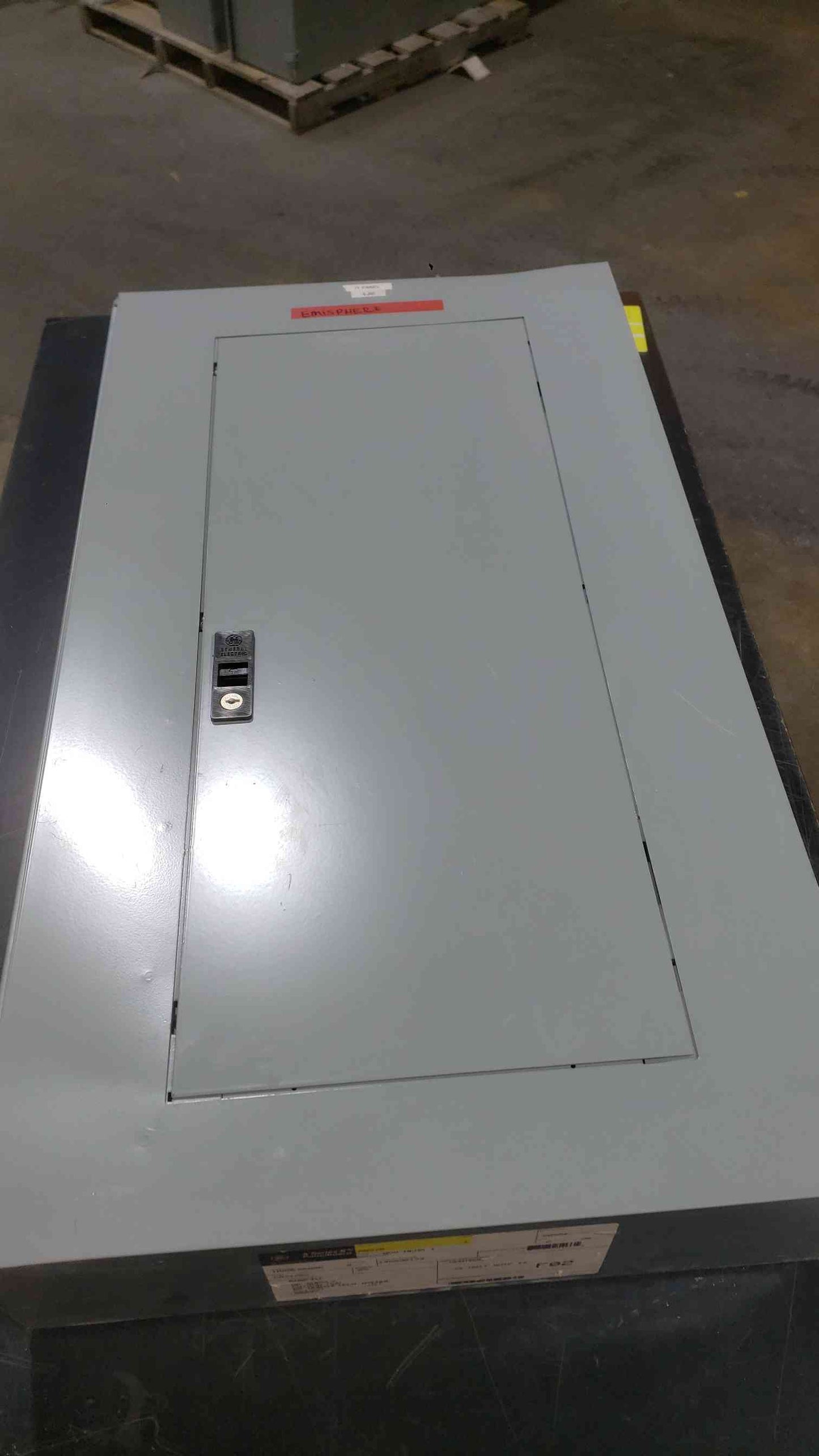 GE 225A 208Y/120 3PH 4W Panelboard (SKU: 112650)