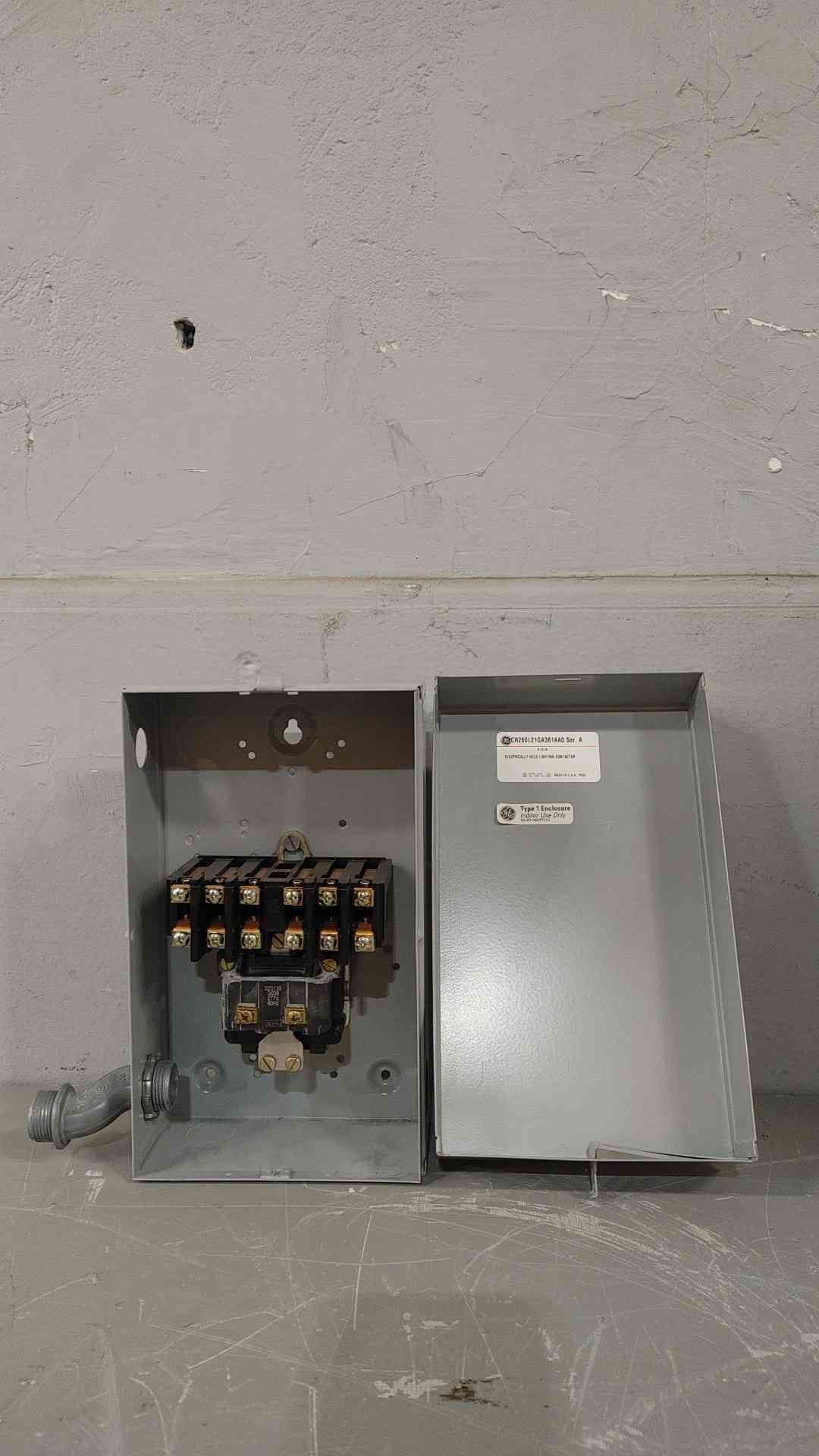 GE 277V Electrically Held Lighting Contactor CR260L21GA361AA0(SKU: 112684)
