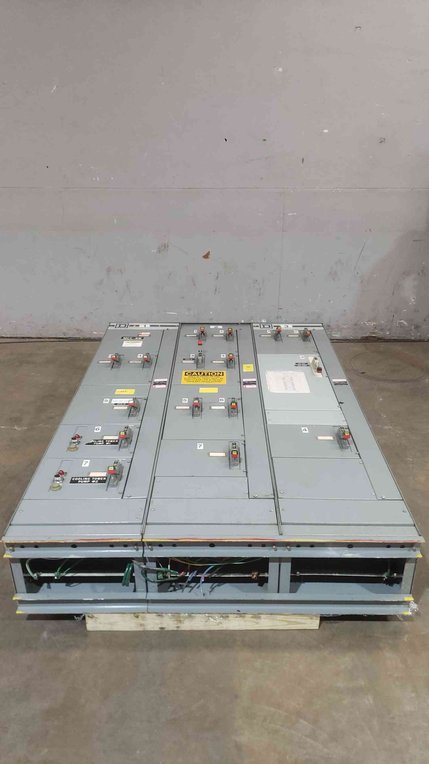 Square D 3 Section 600VAC Model 4 Control Center 300A/600A (SKU: 112593)