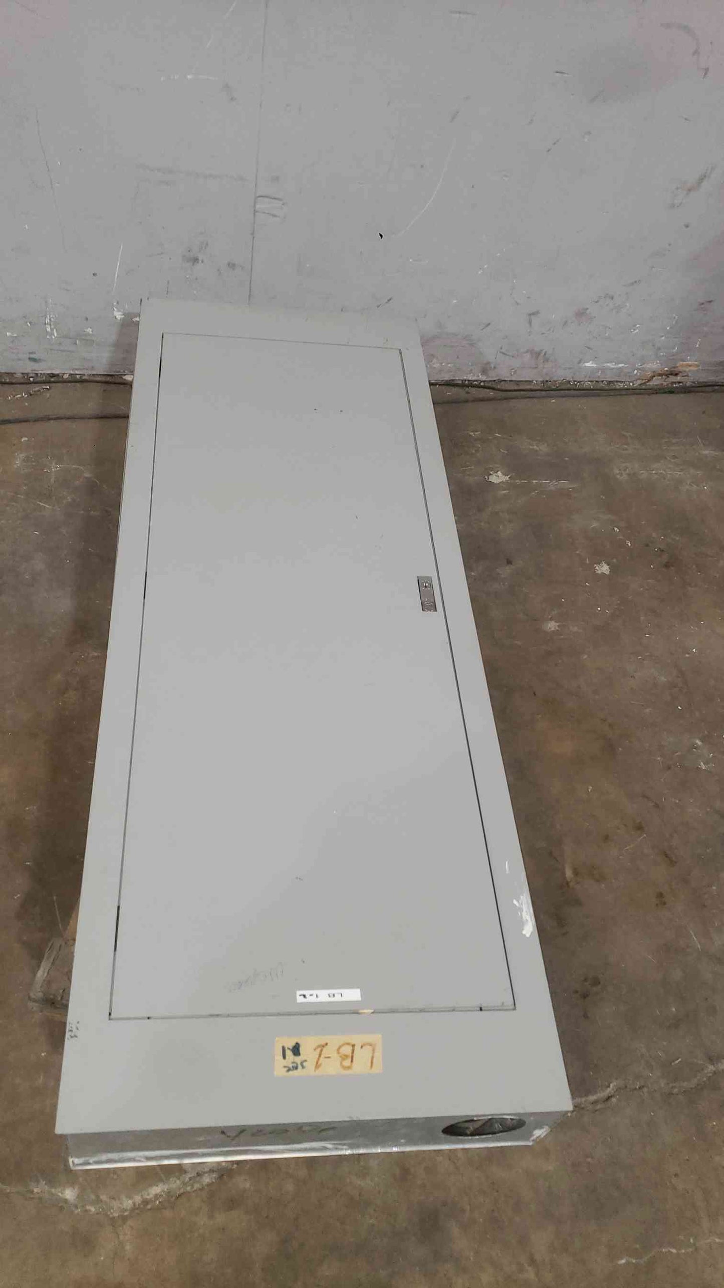Westinghouse 225A 120/208V 3-Phase 4-Wire 42-Circuit Panelboard B10B42CKT with BA Breakers & Main (SKU: 112720)