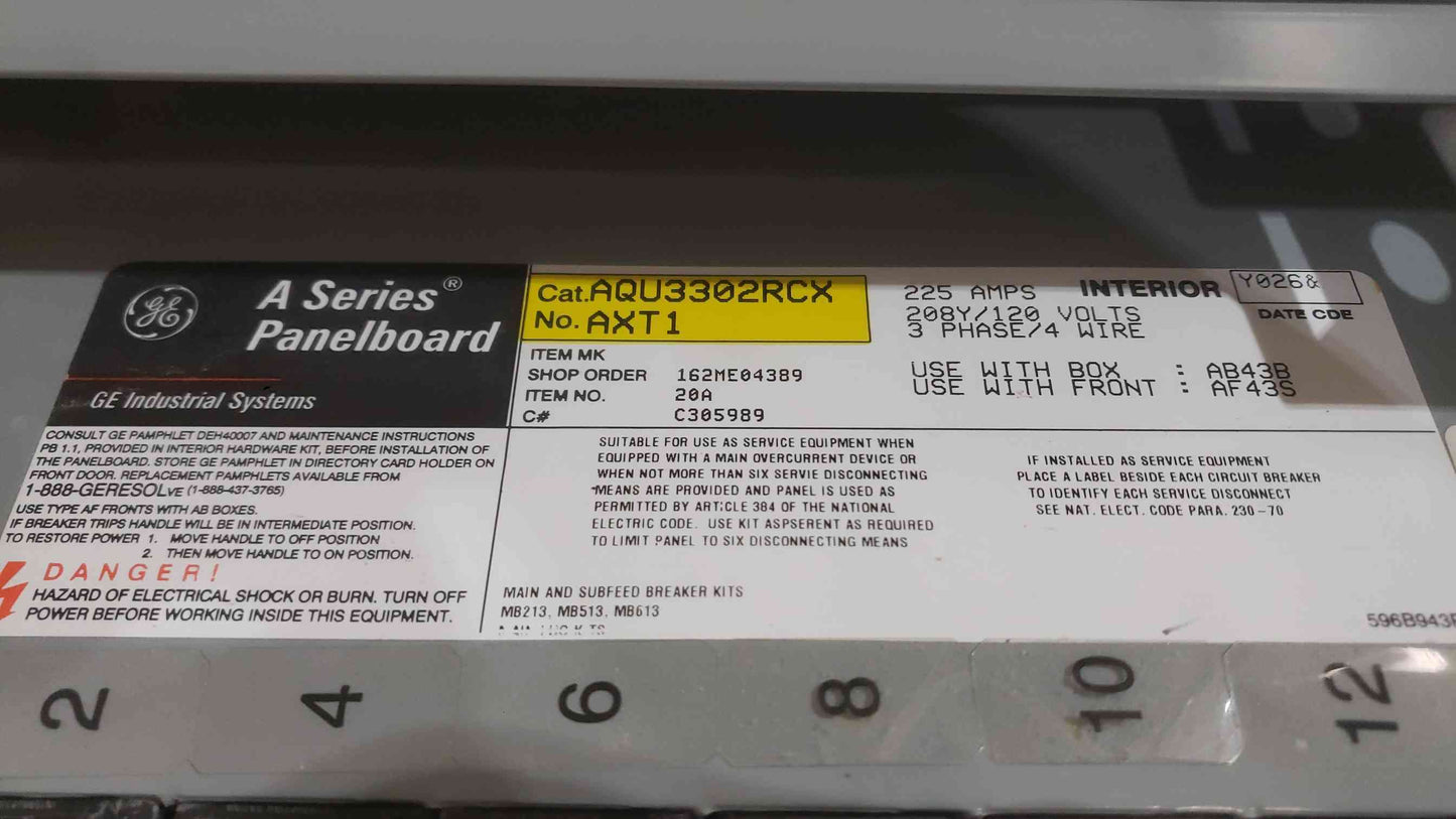 GE 225A 208Y/120 3PH 4W Panelboard Loaded with Breakers (SKU: 112726)