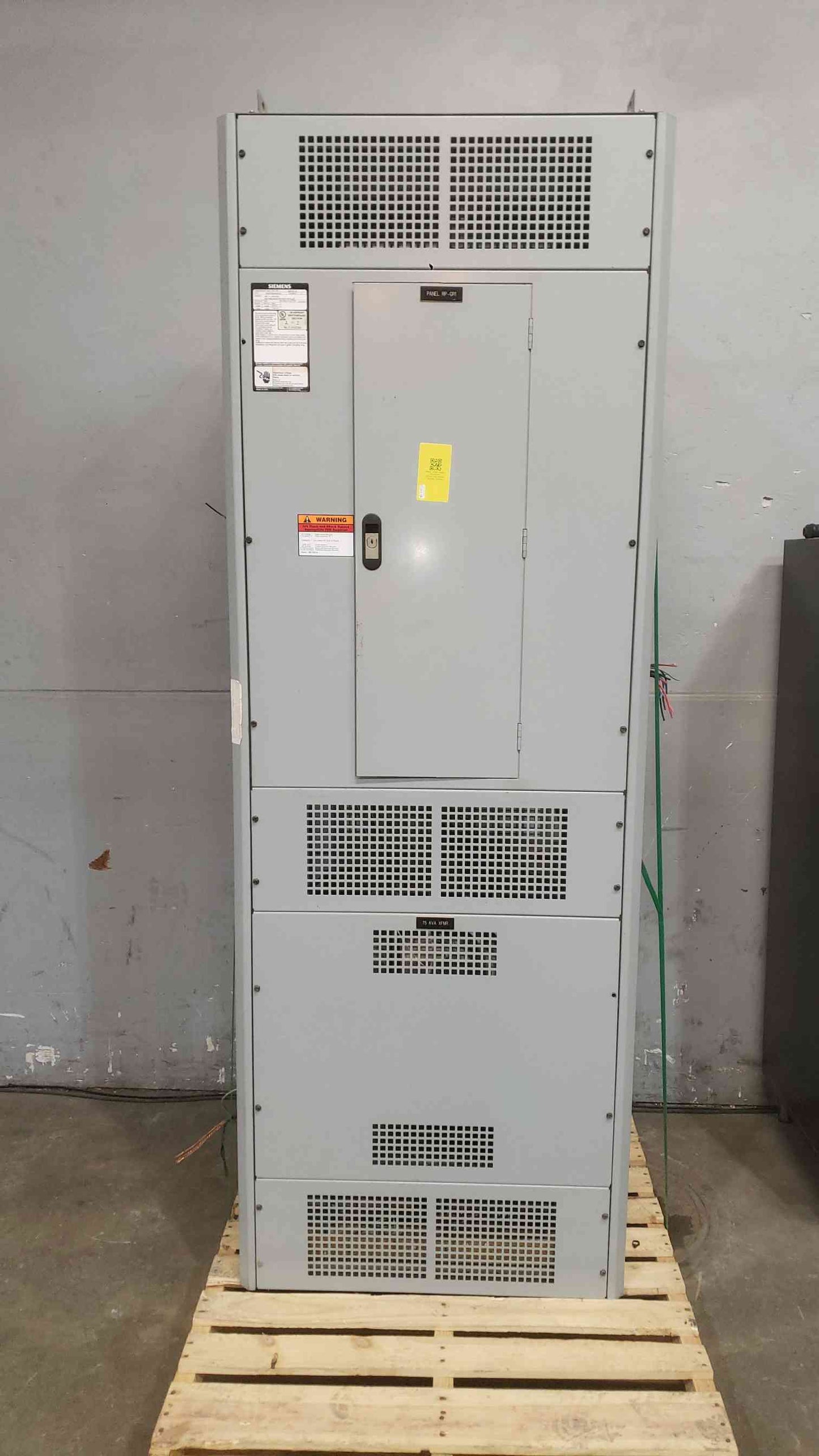 Siemens SB3 Switchboard 480V 3PH 75kVA Transformer 480v x 208/120 250A P1 Panelboard (SKU: 112761)