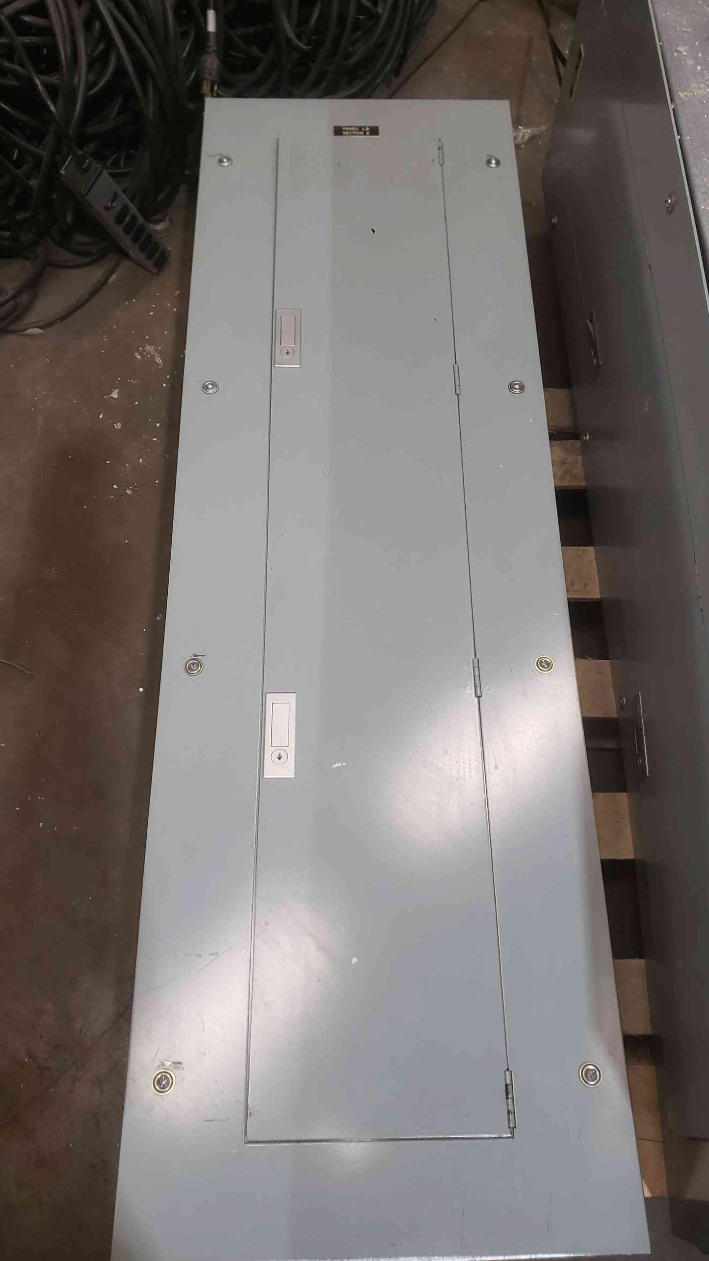 I-T-E CDP Series 7-A Panelboard 400A 208Y/120V 3-Phase 4-Wire w/ Breakers (SKU: 112775)