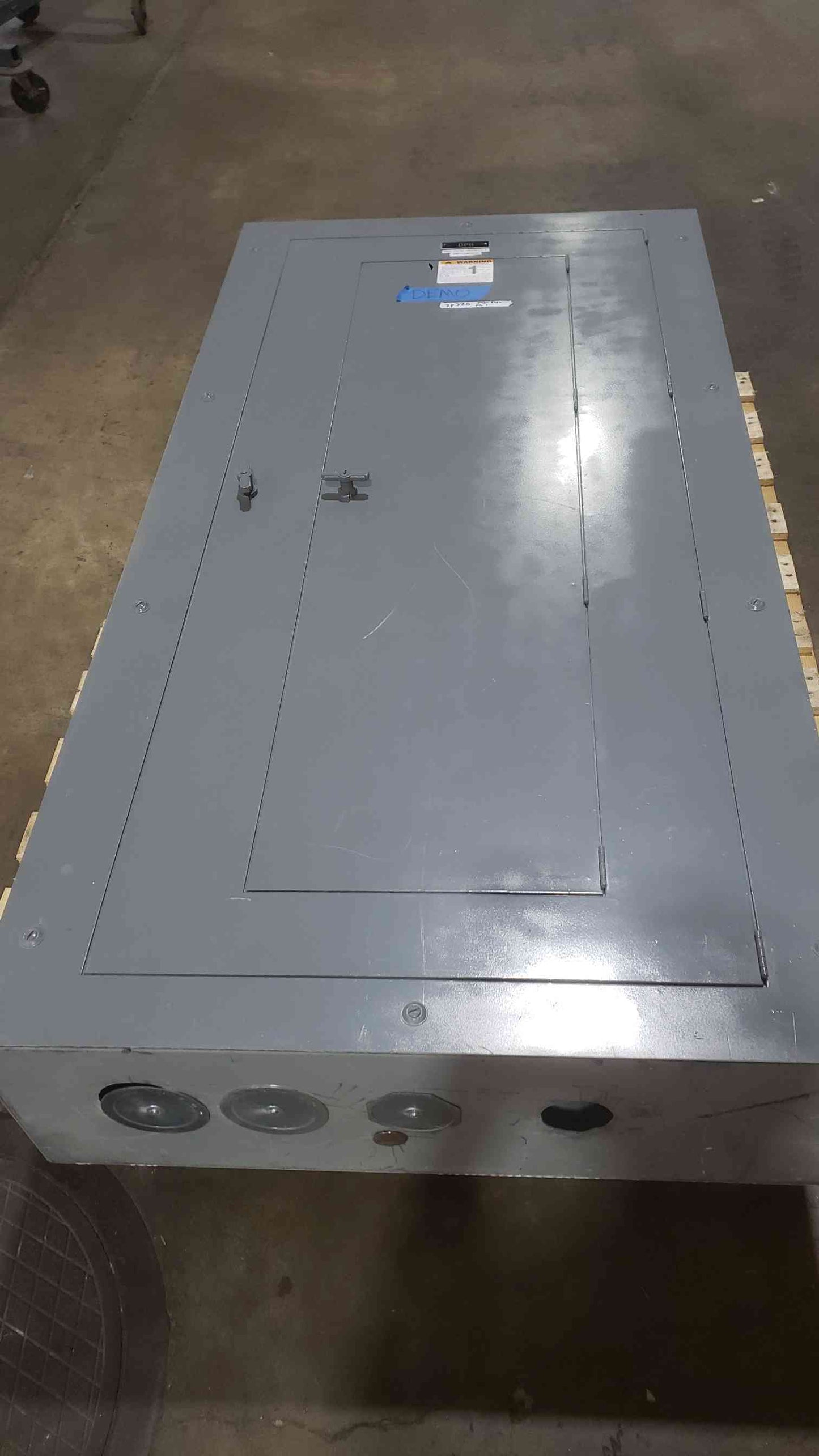 GE 800A 277/480 3PH 4W Panelboard (SKU: 112804)