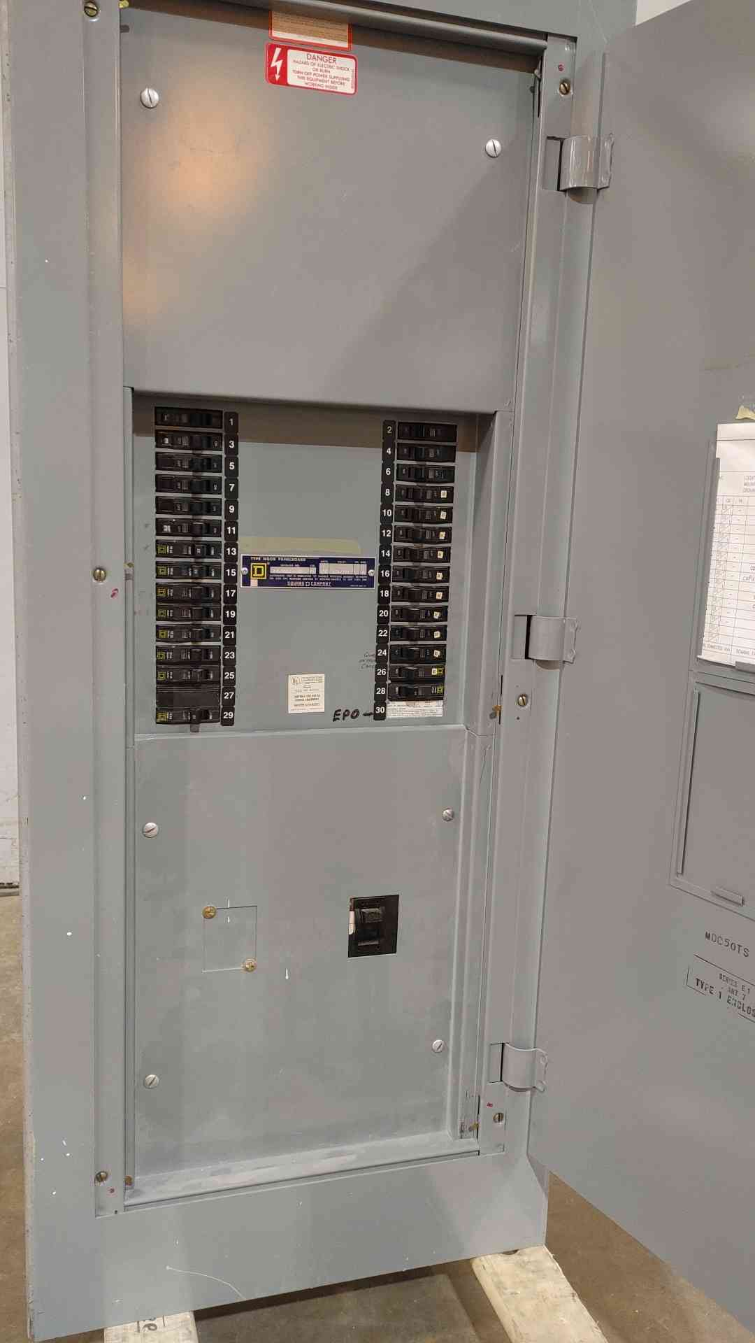 Square D NQOB 30-Circuit 150A 120/208V 3-Phase 4-Wire Panelboard Main Breaker Enclosure(SKU: 112793)