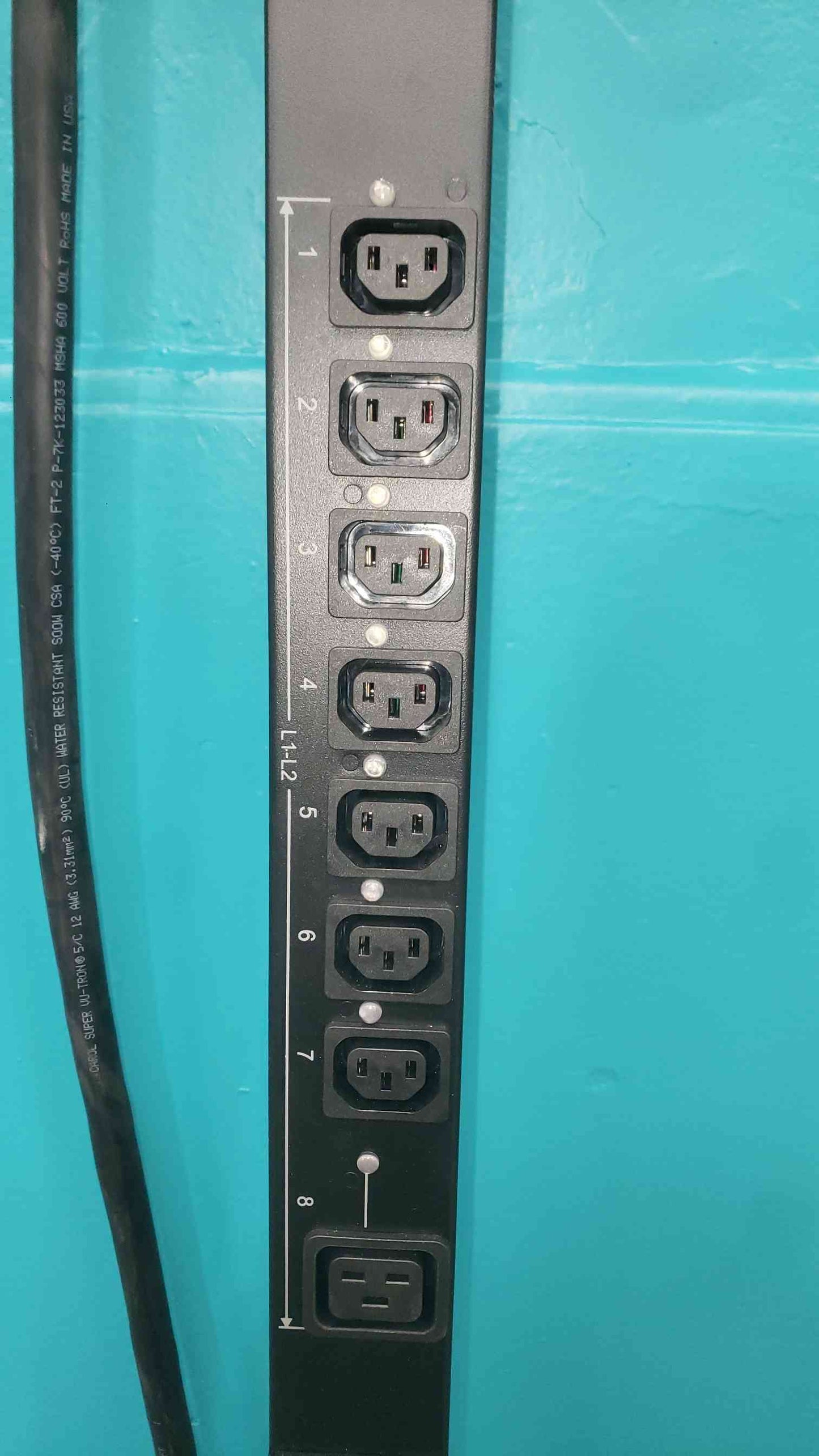 APC AP7961 Switched Rack PDU 3-Phase 208V 16A 24-Outlet (21) C13 (3) C19 L21-20P (SKU: 112958)