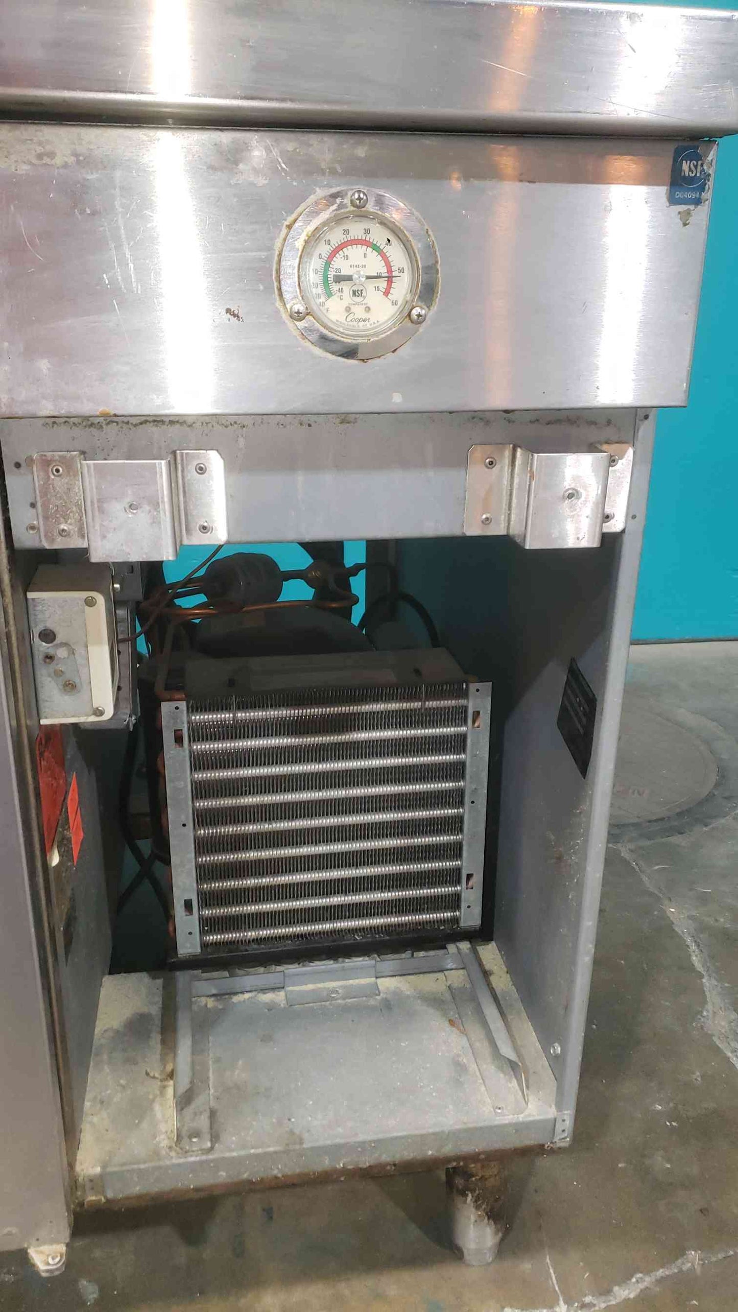Craig MFG 120V 3W 1PH Commercial Refrigerator/Freezer (SKU: 112989)