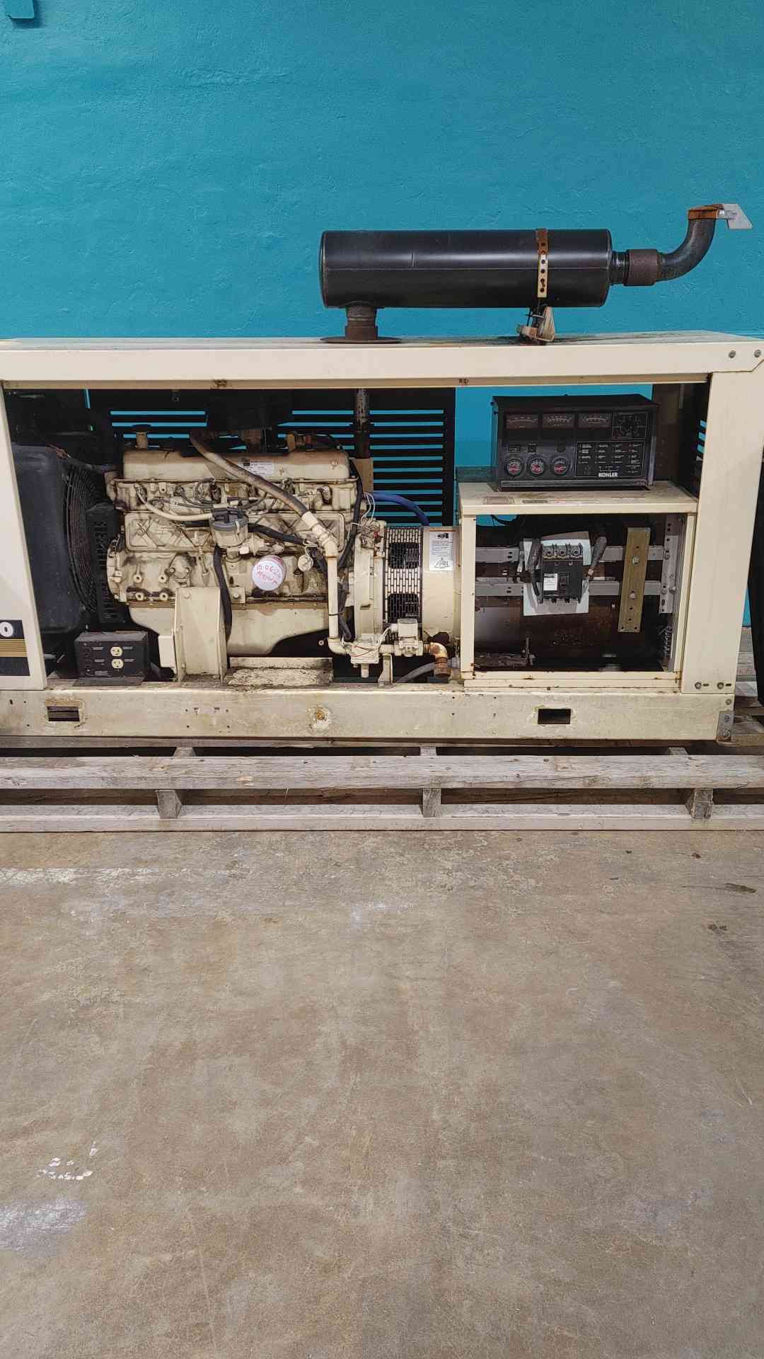 Kohler 30kW Nat Gas Propane Generator 30RZ62 Standby 834Hrs(SKU: 113068)