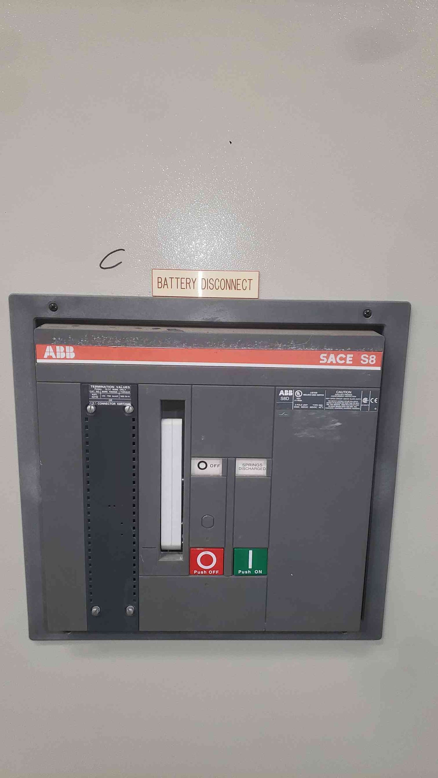 ABB SACE S8 2500A 600V DC Battery Disconnect Switch - 3 Pole - Enclosed NEMA 1 (SKU: 113064)