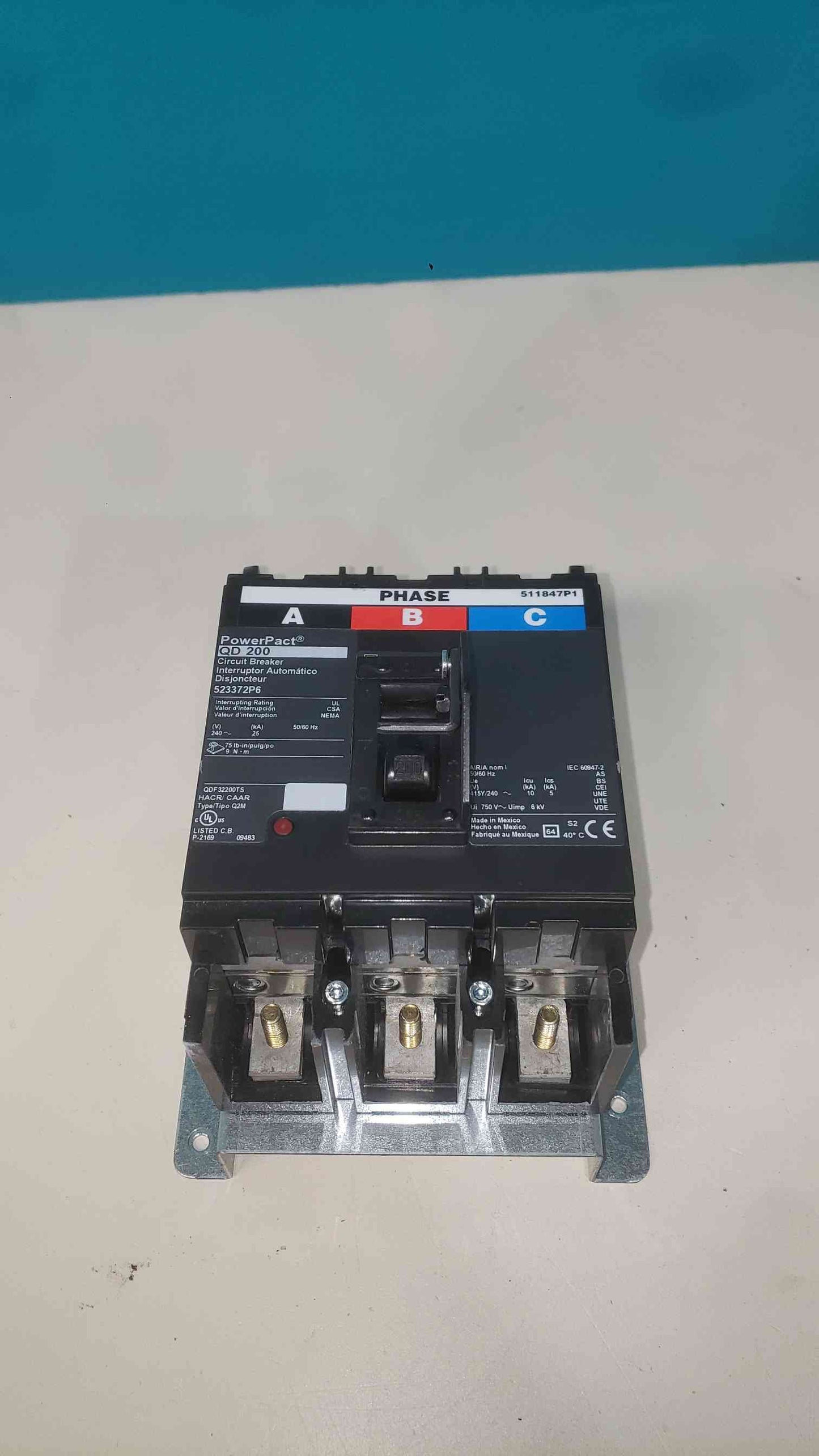 Square D QDF32200TS PowerPact QD 200A 3-Pole 240V I-Line Circuit Breaker(SKU: 113118)