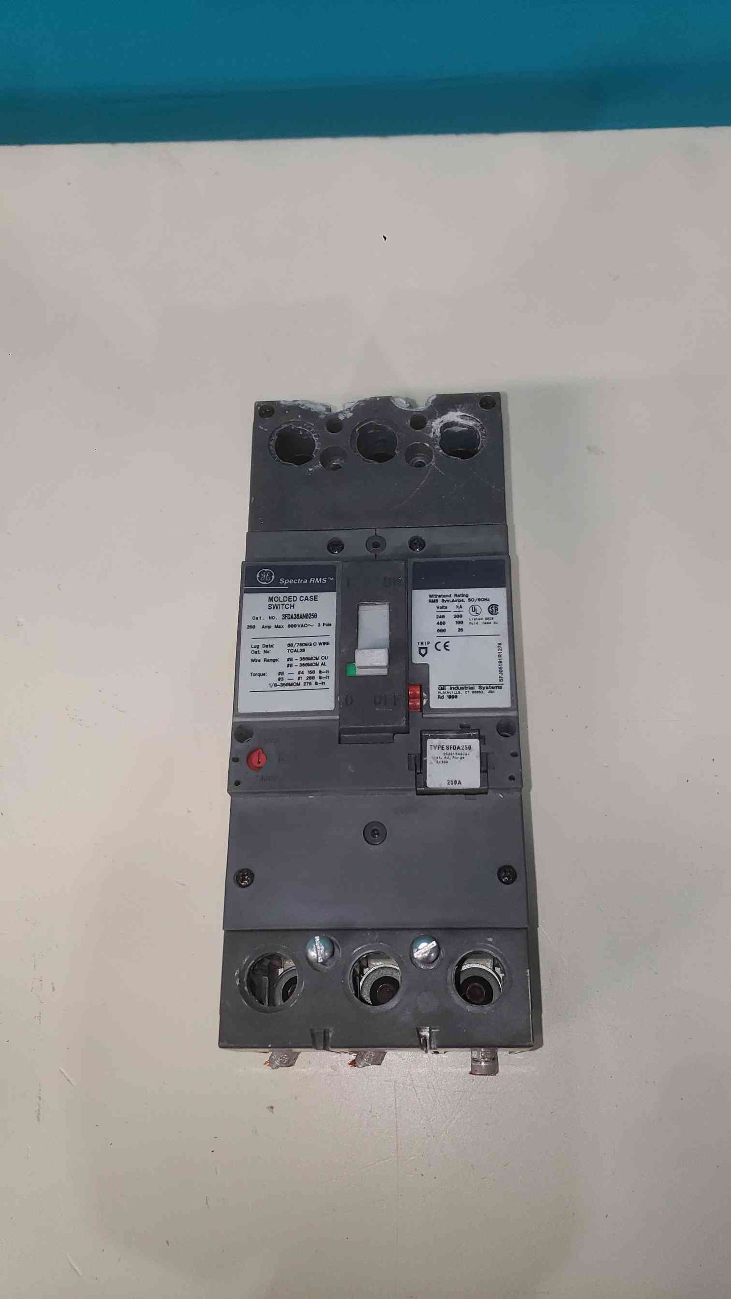 GE Spectra RMS SFDA36AN0250 Molded Case Switch 250A 3P 600V with SFDA250 Rating Plug (SKU: 113117)