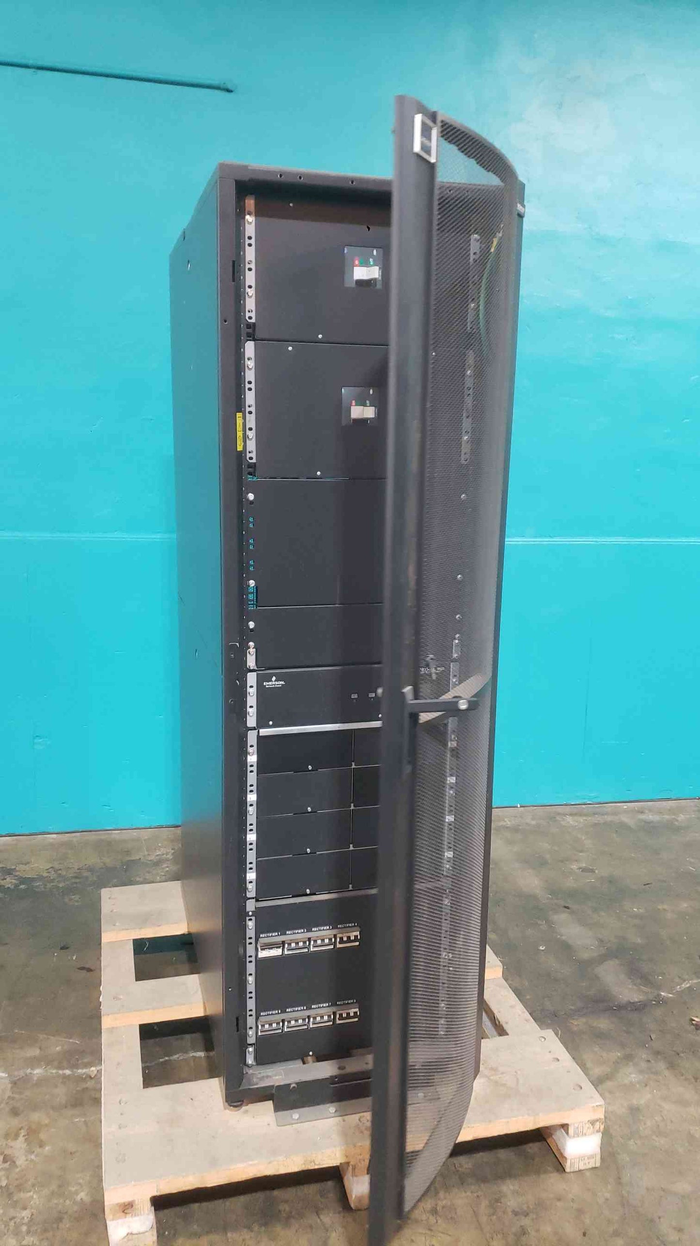 Emerson Vertiv NetSure 9500 400V DC Power System Cabinet 120kW eSure Rectifie
