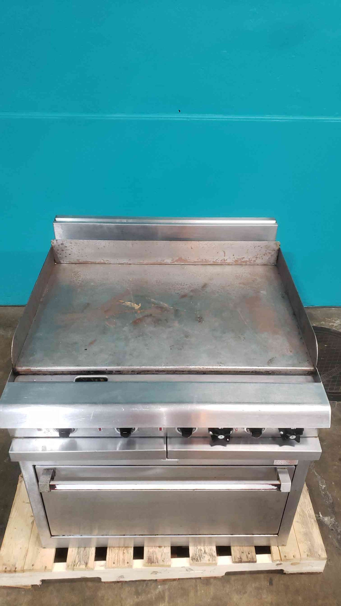 Vulcan HCR42 36" Electric Commercial Griddle Flat Top Range Oven 480V 3ph (SKU: 113623)