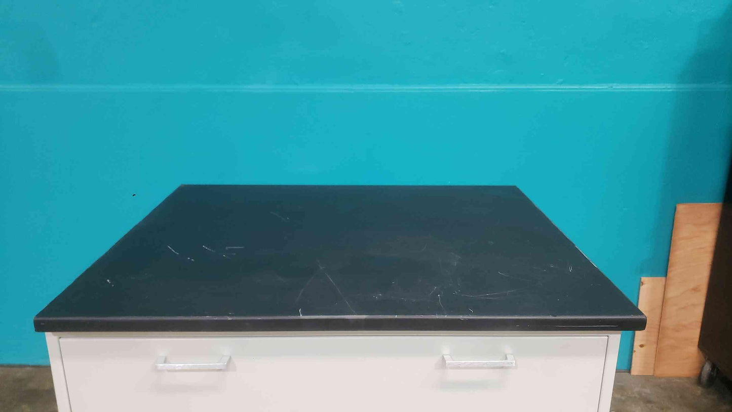 Hamilton 3' Mixed Casework W/ Black Epoxy Countertop (SKU: 113638)