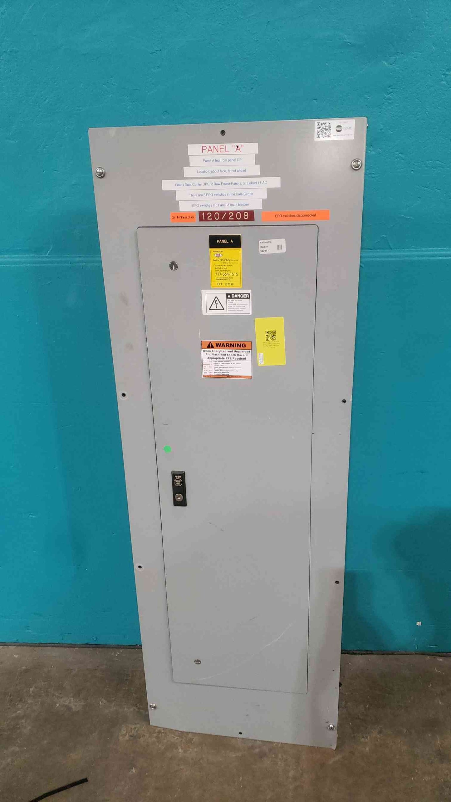 Eaton Westinghouse PRL3 400A Panelboard 208Y/120V 3PH with 400A 150A 100A Breakers