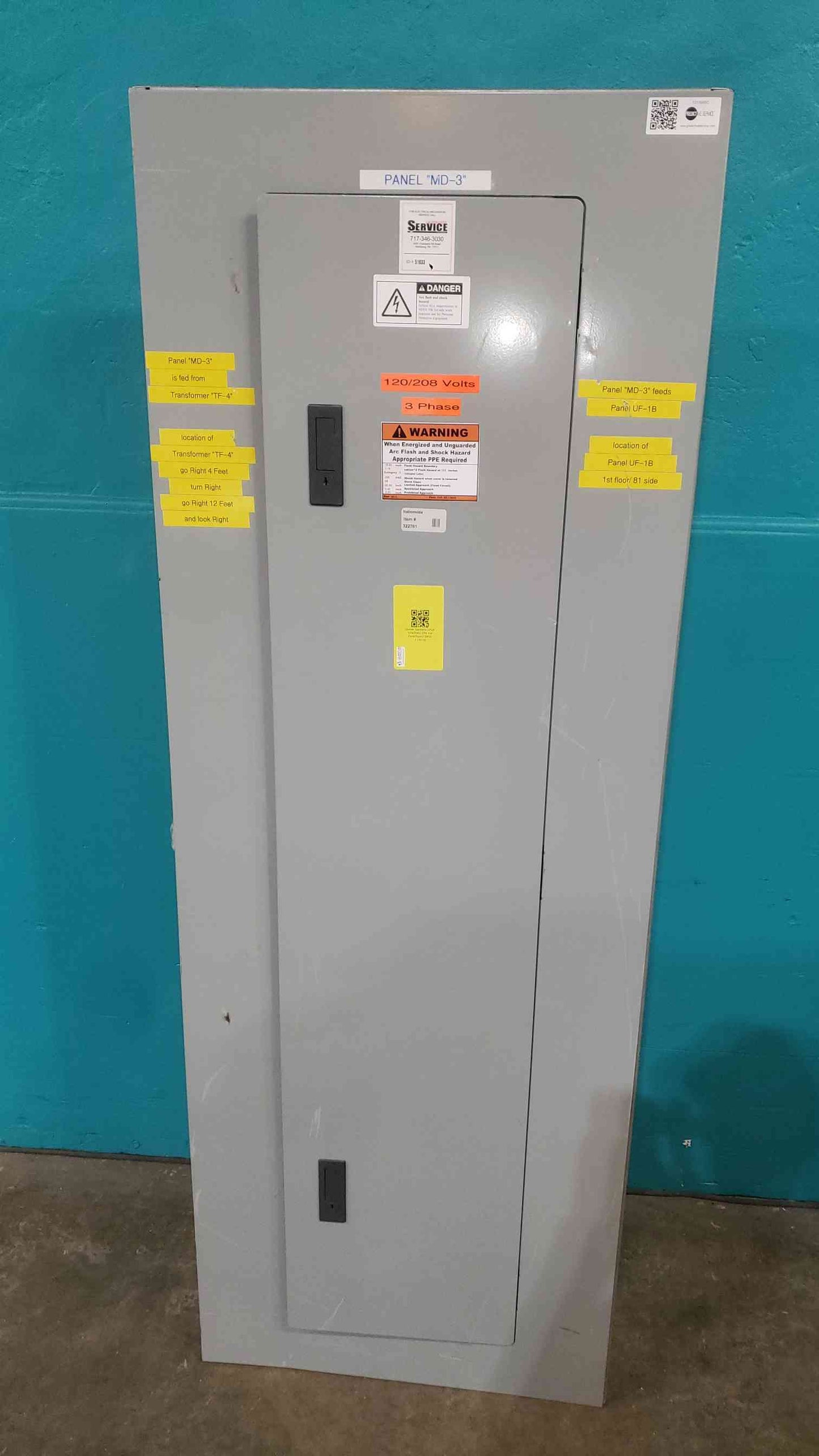 Siemens S1 225A 120/208V 3 Phase Panelboard 225A Main 100A & 35A 3-Pole Breakers