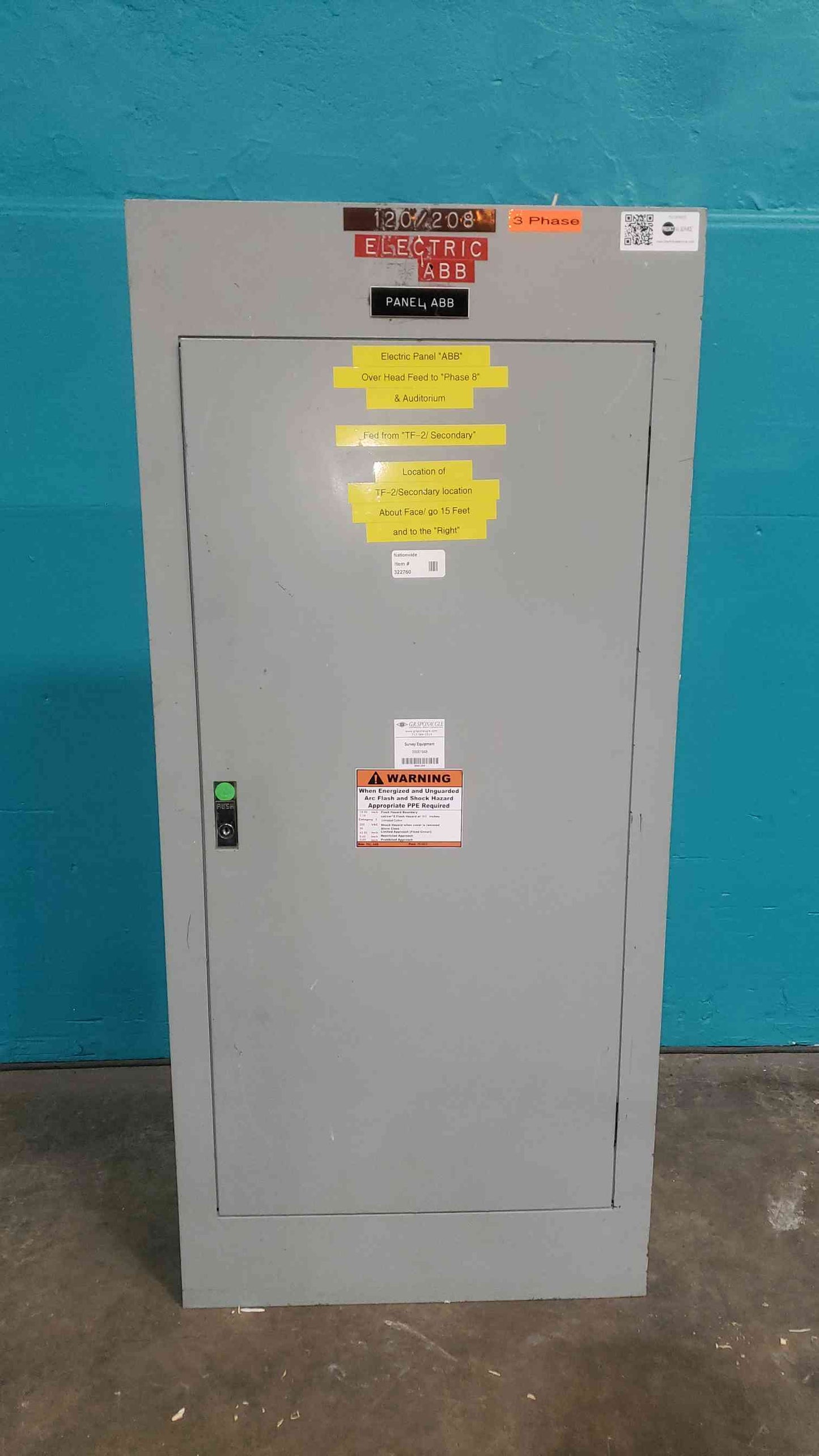 Westinghouse 225A 120/208V 3 Phase Panelboard Loaded With 20A Breakers 24 Circuit