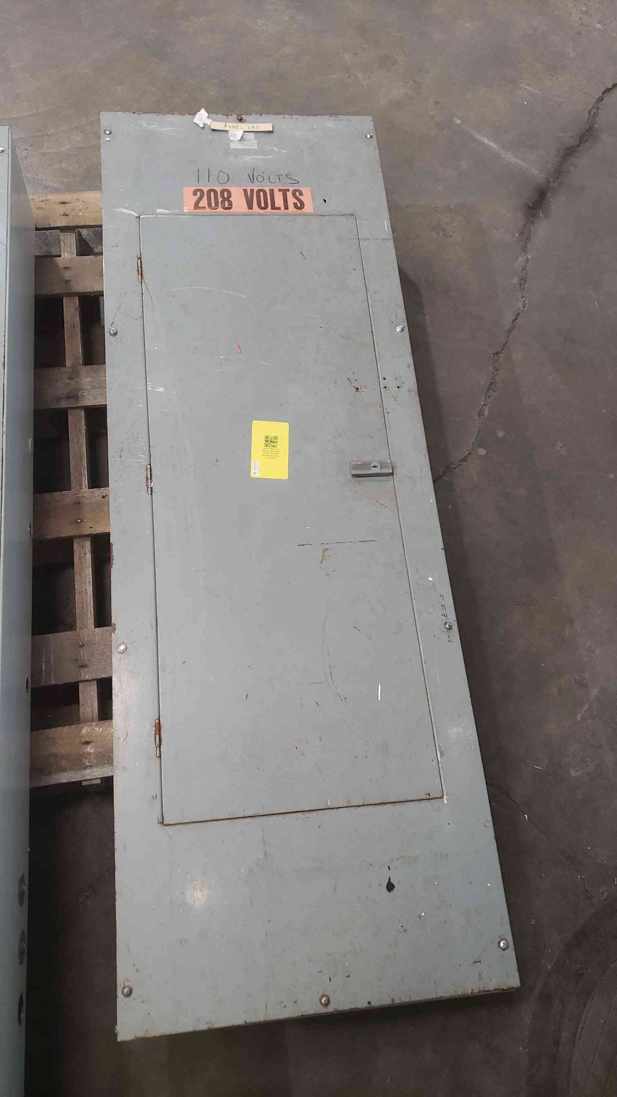Peterson 400A 120/208V 3 Phase Panelboard Siemens 60A 40A 3-Pole 30A 20A Breakers
