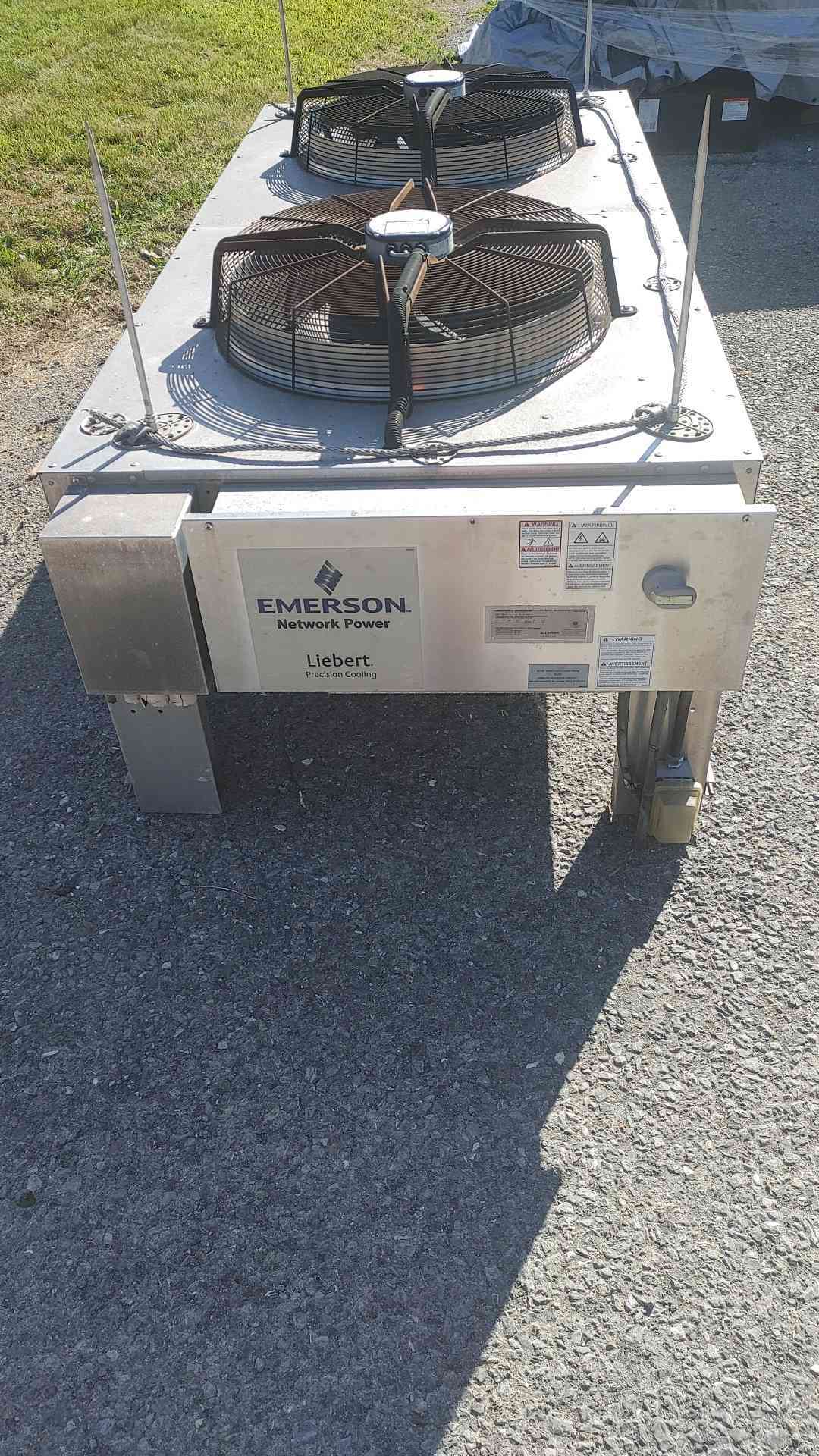 Liebert Vertiv MCM080 2-Fan Microchannel Outdoor Condenser 208/230V 3PH MCM080E8