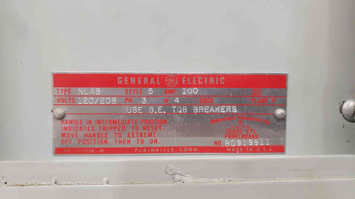 GE NLAB 100A 120/208V 3 Phase Panelboard 6x TQB 20A Breakers BD919911