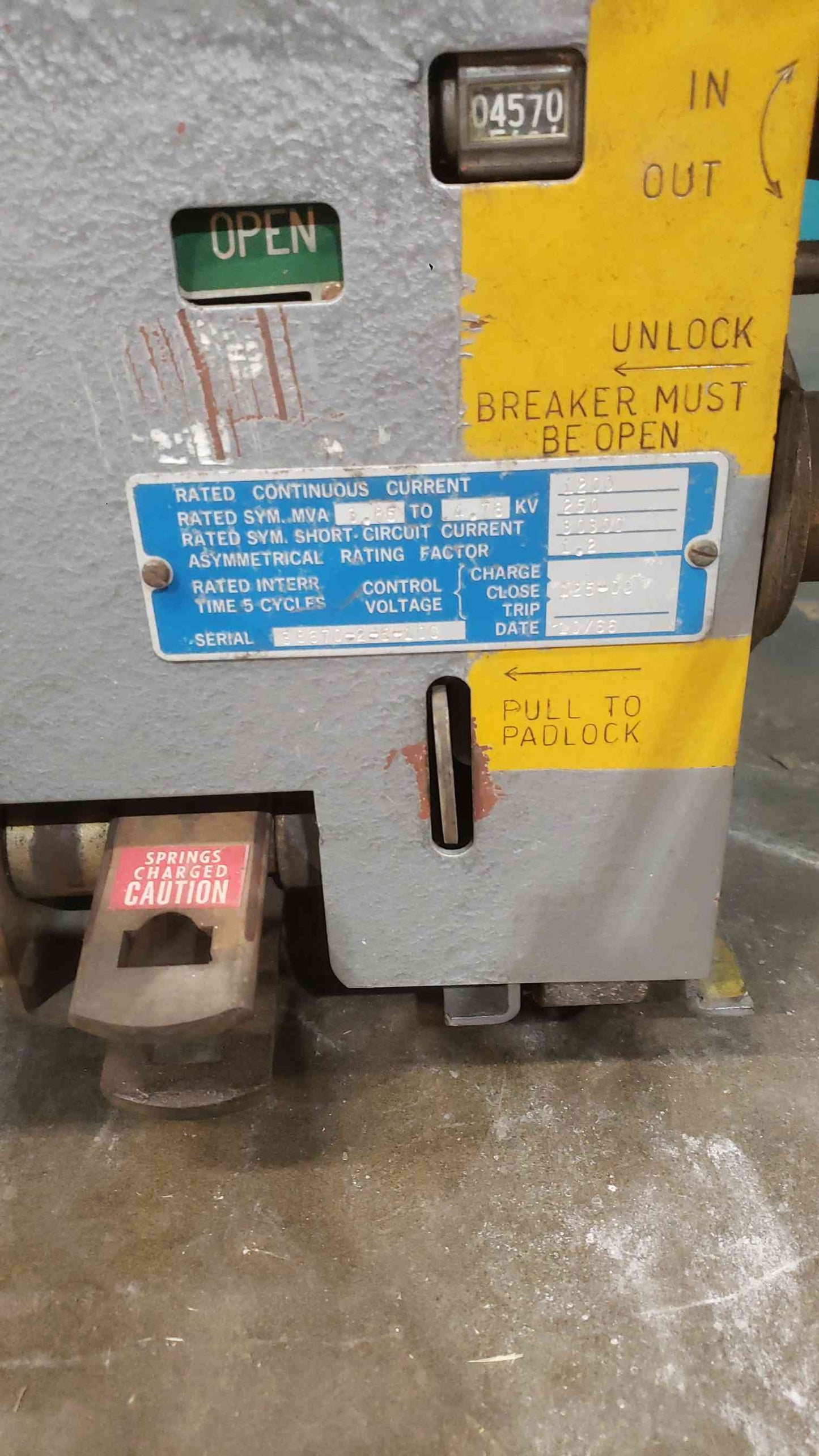 ITE 5HK250 1200A 5KV Power Circuit Breaker 5HK 250 MVA 125VDC Draw Out