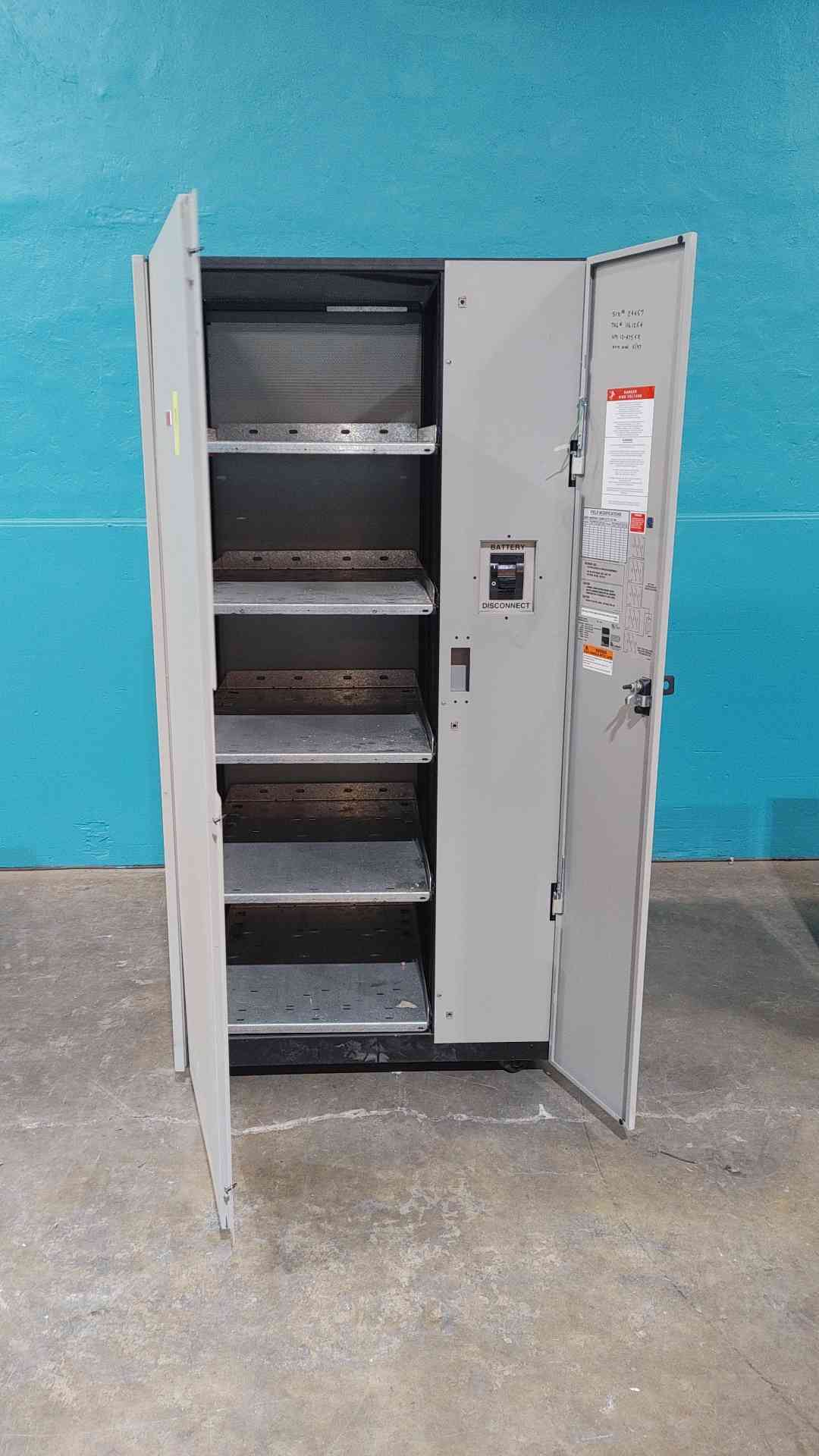 Liebert UBP180 External UPS Battery Cabinet Enclosure 400A DC Disconnect Empty